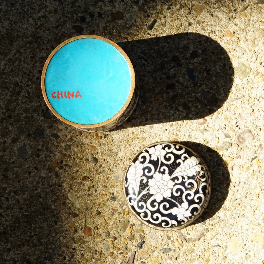Vintage Chinese Cloisonne Enamel Round Brass Box With Lid, Antique Tea Caddy, Black & White Floral Designs, Blue Enameling, Gold Trim