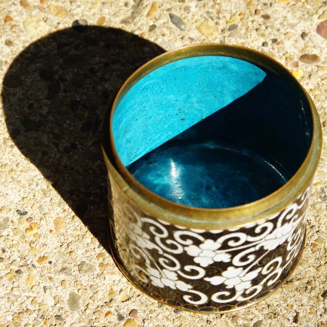 Vintage Chinese Cloisonne Enamel Round Brass Box With Lid, Antique Tea Caddy, Black & White Floral Designs, Blue Enameling, Gold Trim