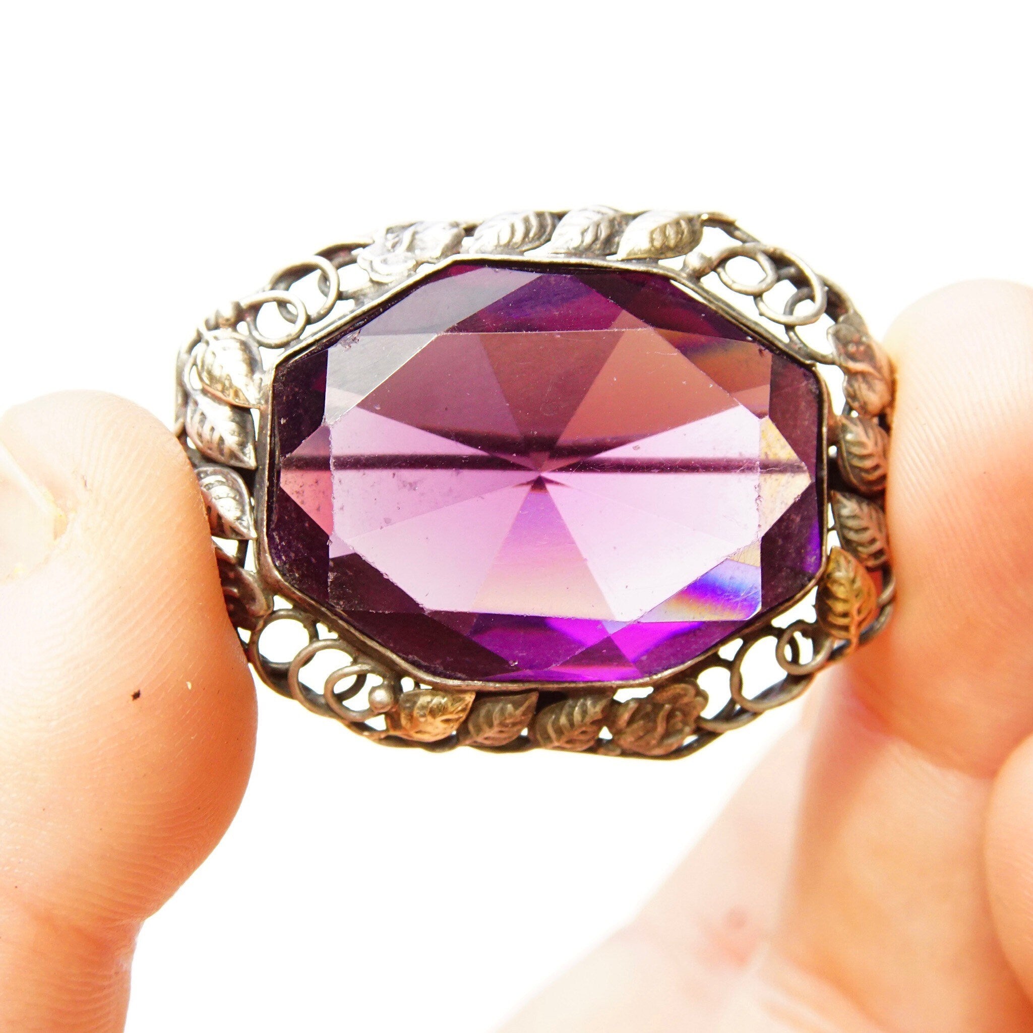Vintage Sterling Silver Amethyst Brooch, Silver Leaf Frame, Large Faceted Purple Gemstone, Beautiful Amethyst Pin, 1 1/2 W x 1 1/8 L