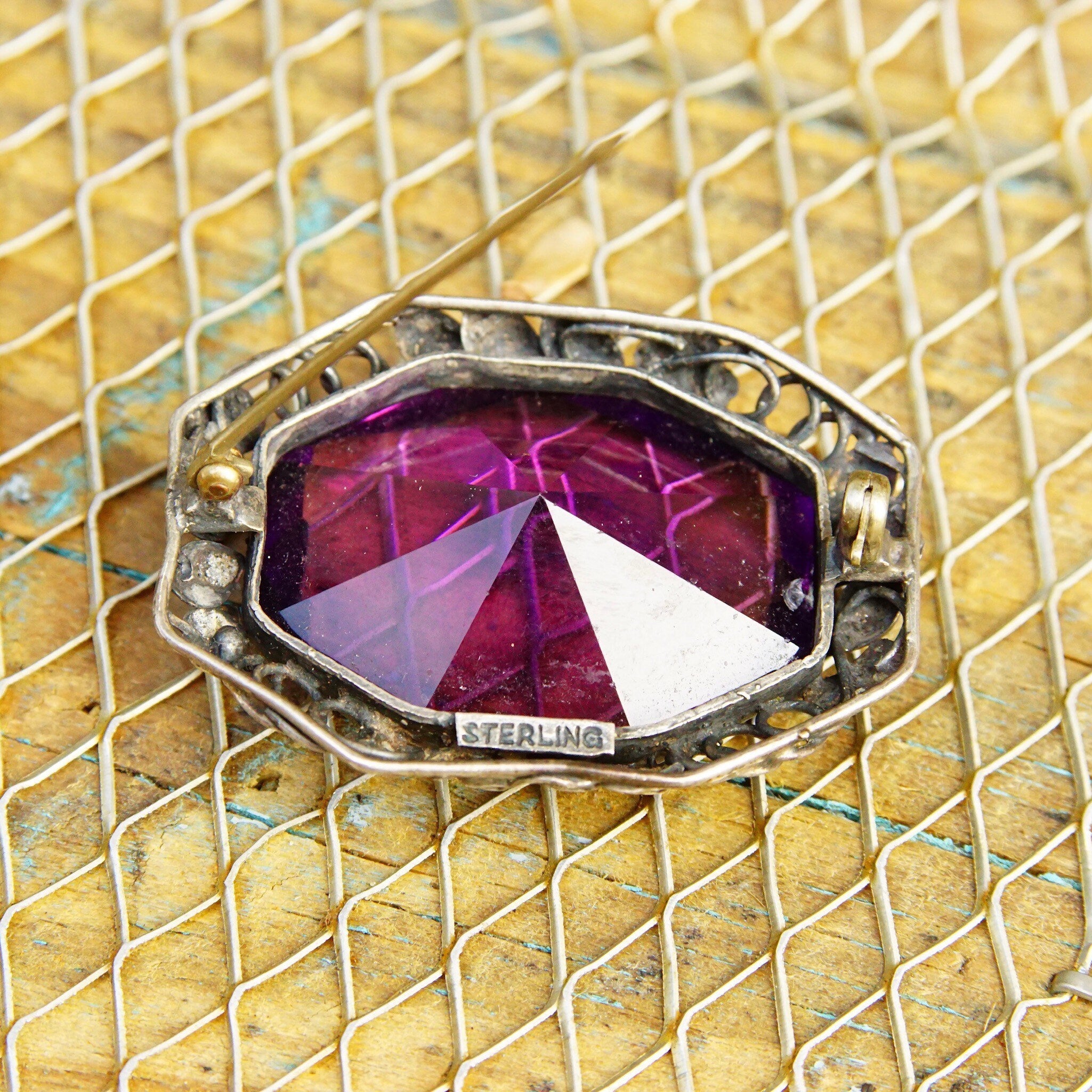 Vintage Sterling Silver Amethyst Brooch, Silver Leaf Frame, Large Faceted Purple Gemstone, Beautiful Amethyst Pin, 1 1/2 W x 1 1/8 L