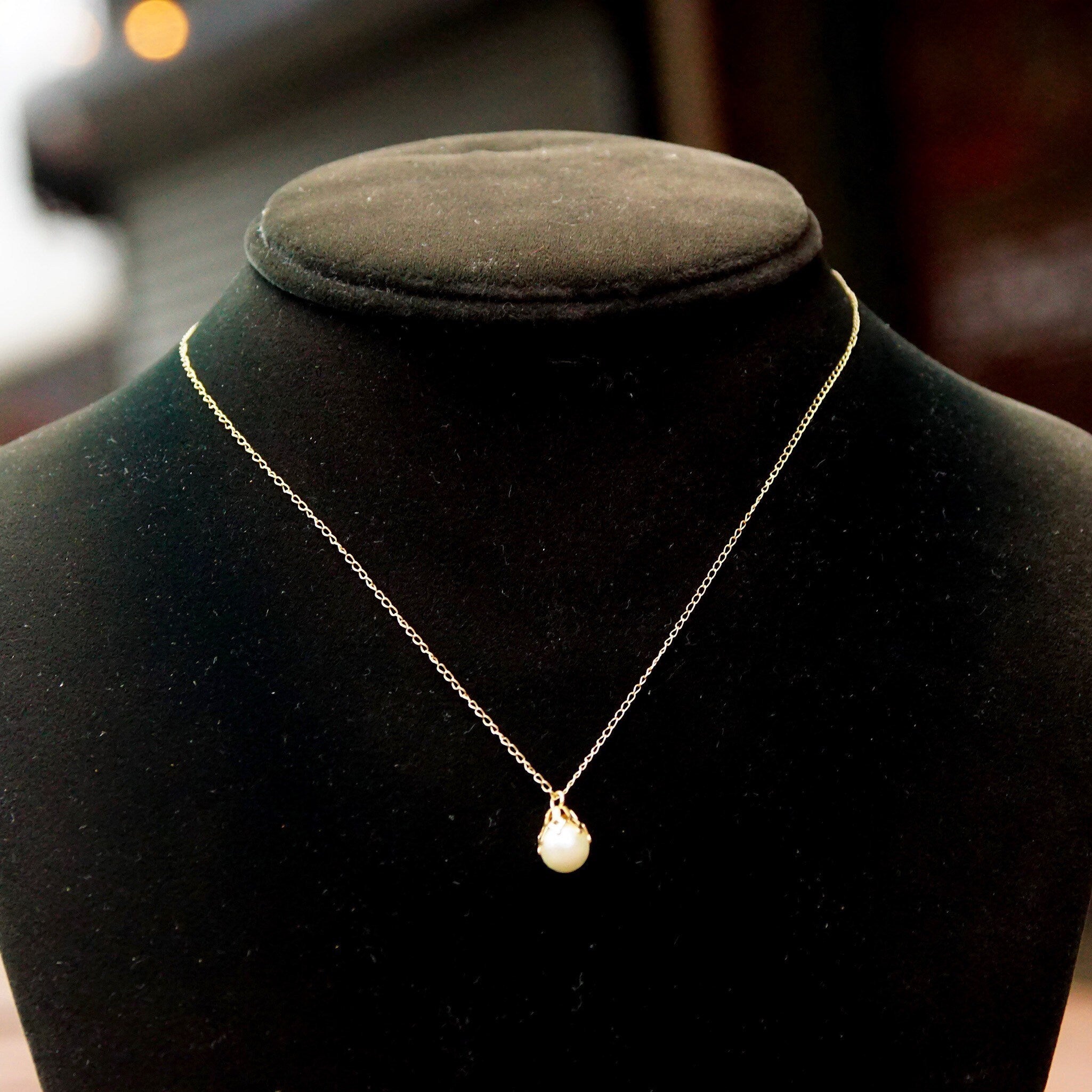 Vintage 14K Yellow Gold Solitaire Pearl Pendant Necklace, Cultured Pearl Drop With Gold Crown Cap, Delicate Gold Chain, 15" Long
