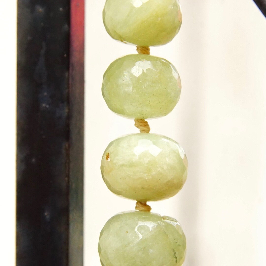 Vintage Faceted Green Stone Bead Necklace With Labradorite Clasp, Chunky Green Bead Necklace, Iridescent Gemstone, Unique Jewelry, 24 1/2" L