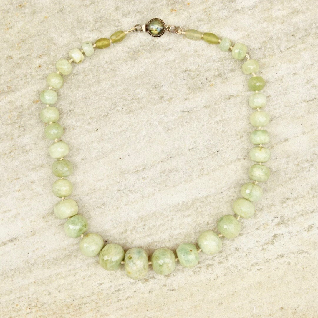 Vintage Faceted Green Stone Bead Necklace With Labradorite Clasp, Chunky Green Bead Necklace, Iridescent Gemstone, Unique Jewelry, 24 1/2" L