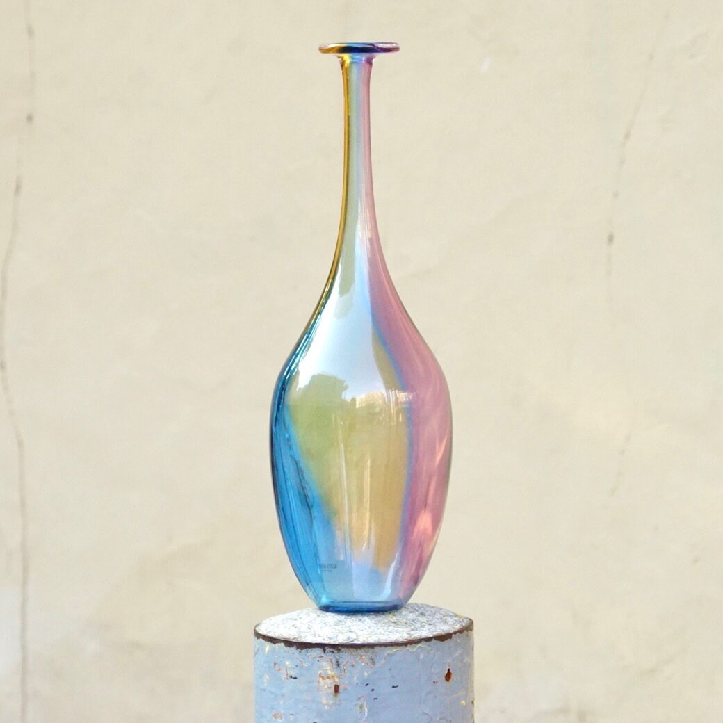 Vintage Signed Kosta Boda K. Engam Art Glass Fidji Vase #7008838, Iridescent Blown Glass Bud Vase, Mid-Century Accent Flower Vase, 11.5" H