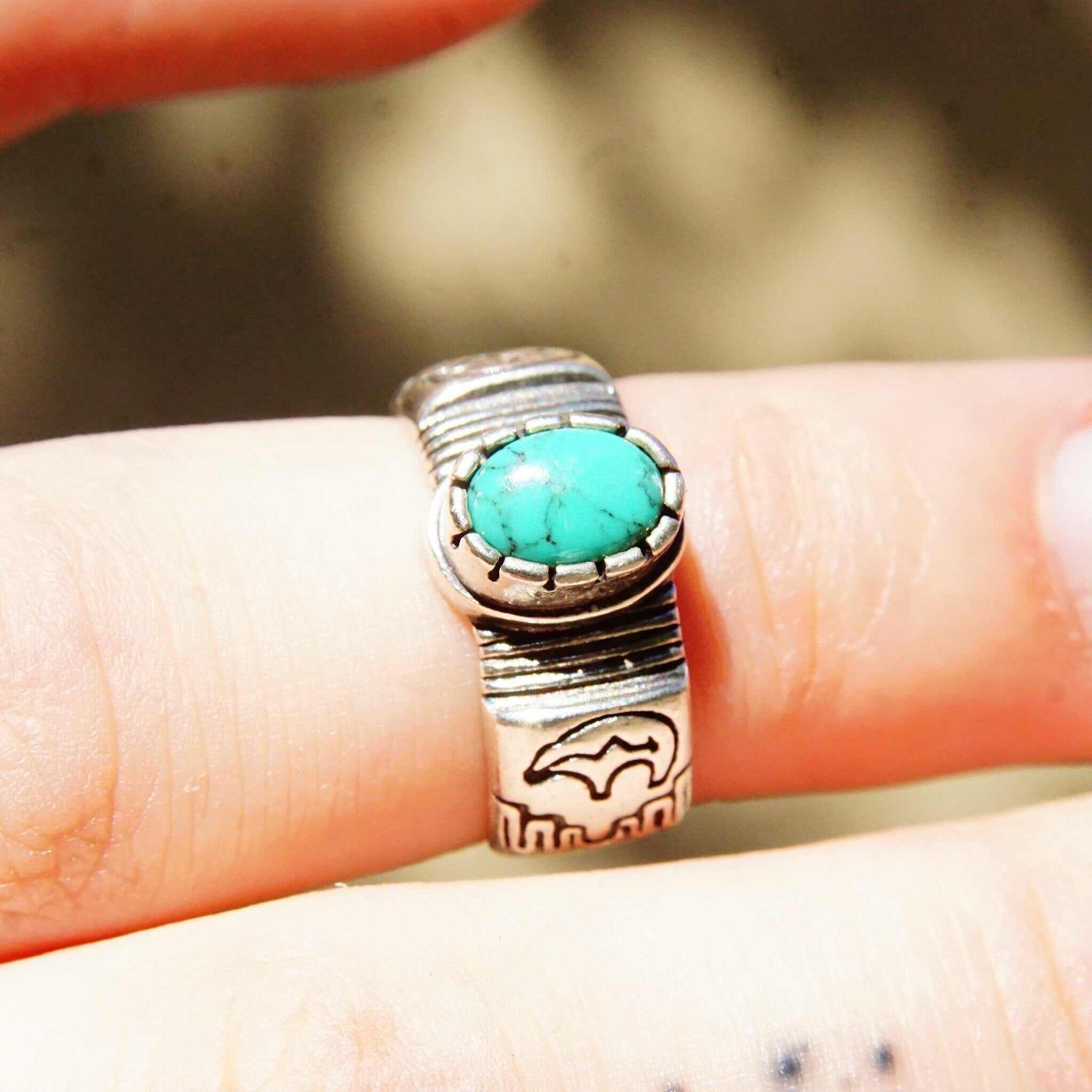 Vintage Sterling Silver Turquoise Ring, Textured Silver Ring With Engraved Bear Design, Green Turquoise Stone, Size 5 US