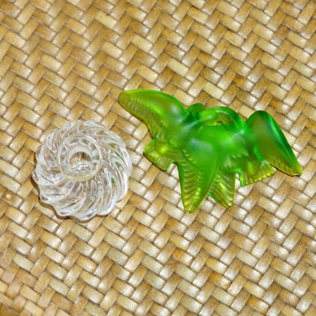 Vintage Signed Nina Ricci Lalique Two Dove Perfume Bottle CC 642, Frosted Green Glass Stopper, Ridged Clear Glass Bottle, 3.75" H