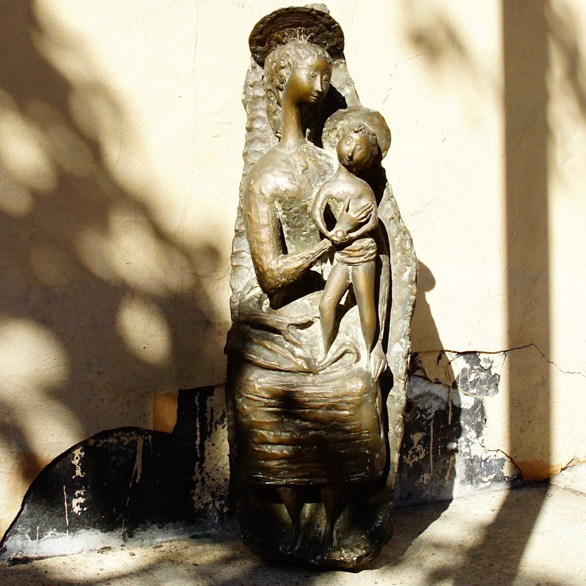 Vintage Signed Toni Furlan Mother Mary & Baby Jesus Bronze Sculpture, Italian Abstract Modernist Stylized Religious Statue, 36" H