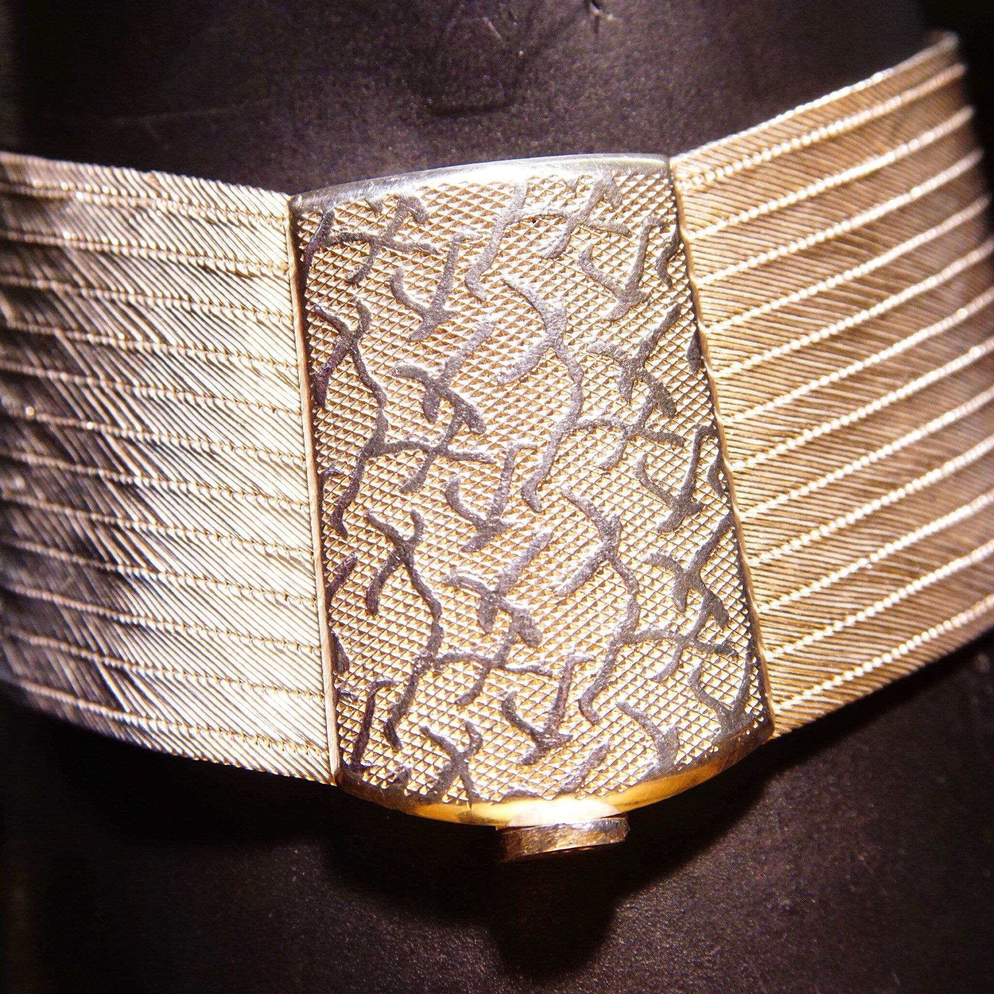 Vintage Modernist Sterling Silver Wide Mesh Bracelet, Flexible Closed Cuff Bracelet With Textured Pull Pin Clasp, 925 Jewelry, 7" Long