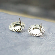 Vintage Silver Filigree Mother Of Pearl Stud Earrings, Iridescent White Shell, Ornate Silver Wire Frame, 5/8" L
