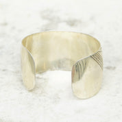 Vintage Sterling Silver & Onyx Cuff Bracelet, Intricate Hammered Designs, Glossy Black Gemstone, Adjustable Silver Cuff, 6" L