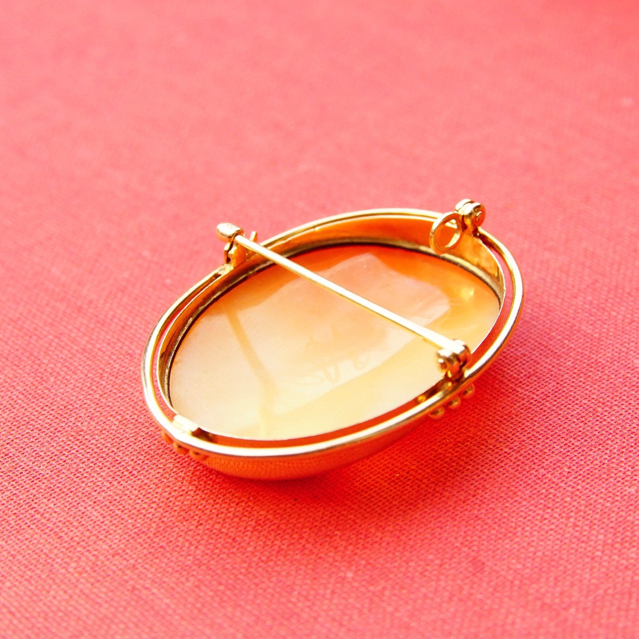 Victorian 14K Yellow Gold Cameo Brooch/Pendant, Beautiful Antique Cameo Pin, Classic Relief Carving, Gold Drop Setting, 1 5/8 L