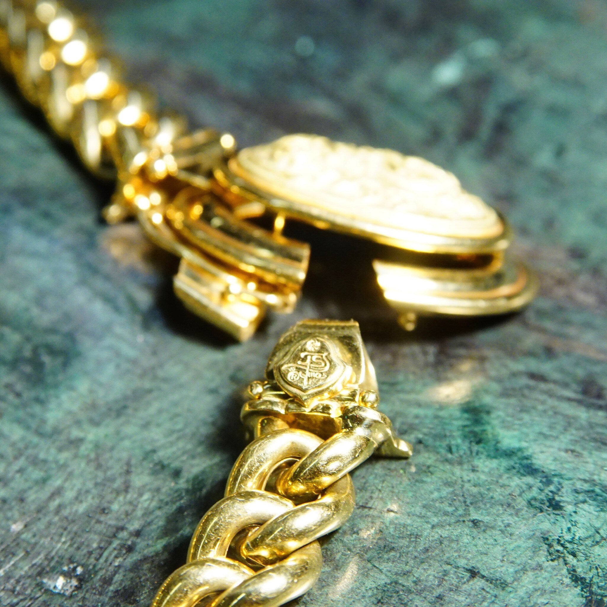 Vintage Italian 18K Gold Repousse Flower Cameo & Amethyst Cuban Link Chain Necklace, Chunky Yellow Gold Hollow Link Chain, 750 17" L