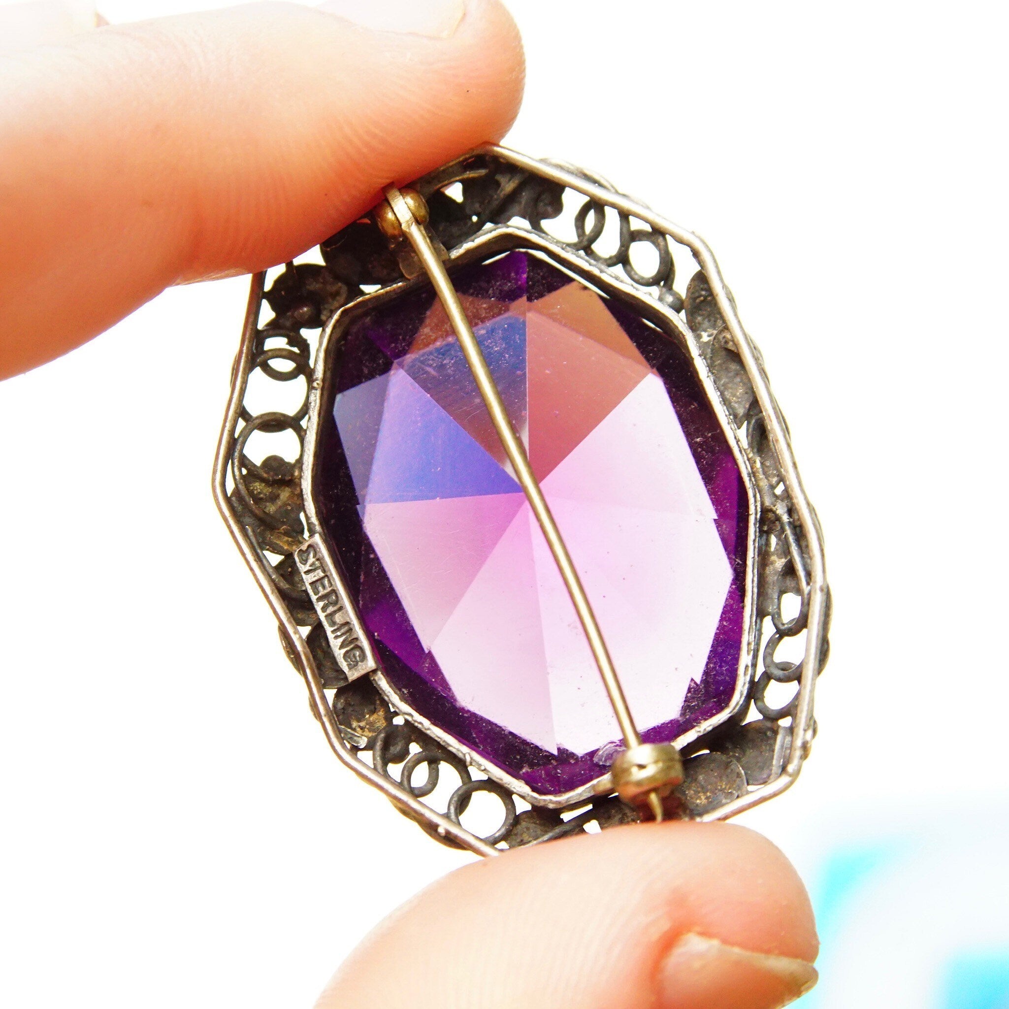 Vintage Sterling Silver Amethyst Brooch, Silver Leaf Frame, Large Faceted Purple Gemstone, Beautiful Amethyst Pin, 1 1/2 W x 1 1/8 L