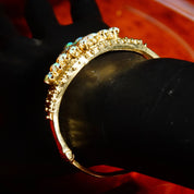 Vintage 14K Gold Opal Cluster Bracelet, Art Deco Opal Cuff, Small Yellow Gold Bangle With 13 Iridescent Opal Gemstones, Floral Design, 6 L