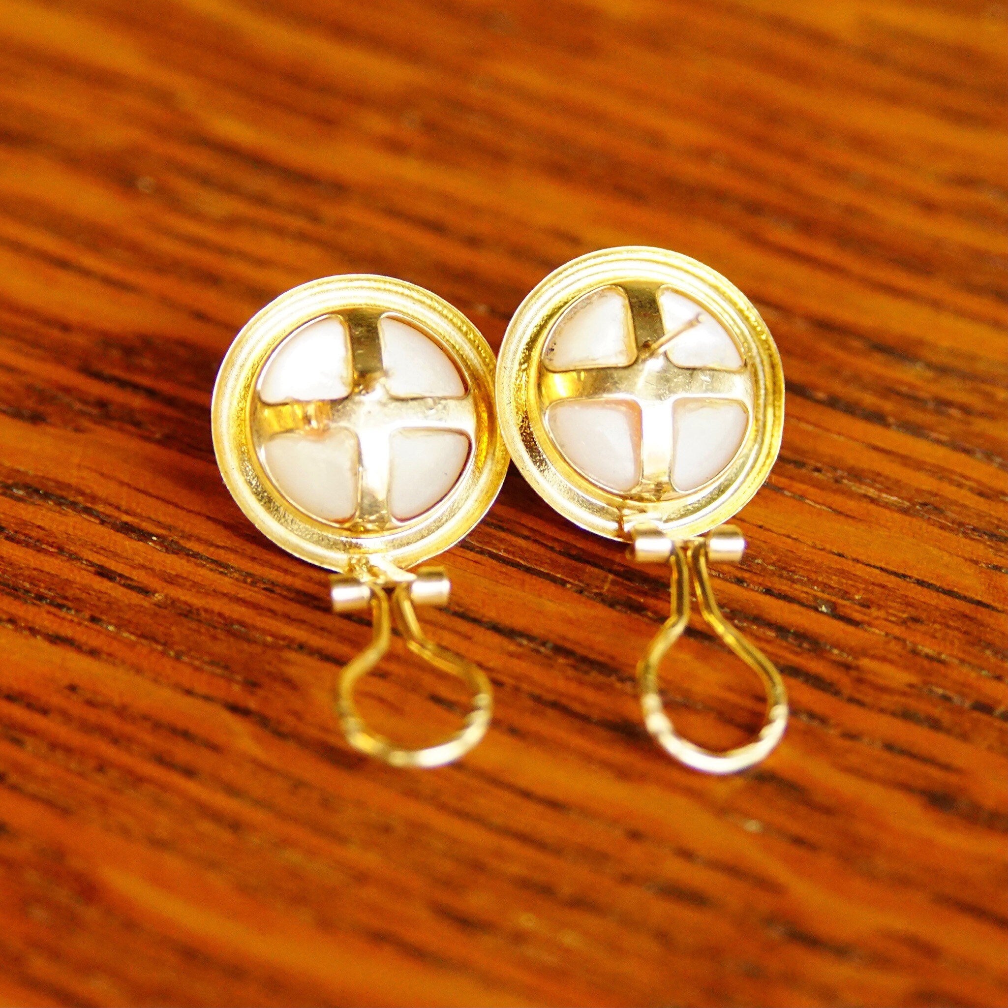 Vintage 14K Gold Pearl Leverback Stud Earrings, 13mm Cultured Pearl Earrings, Round Pearl Earrings, 3/4
