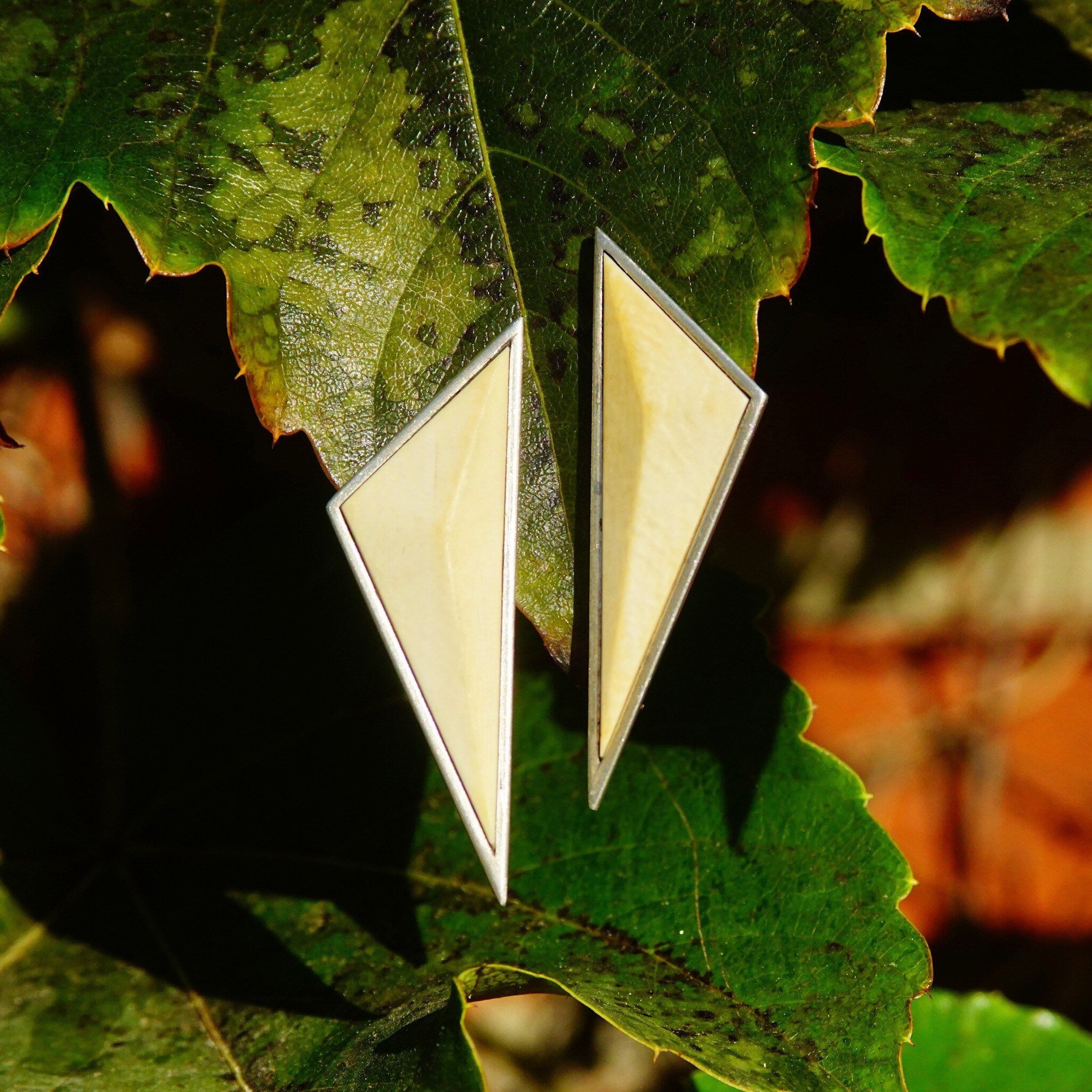 Vintage Sterling J Woolsey Modernist Bone Inlay Stud Earrings, Triangular Statement Earrings, Geometric Silver & Bone Studs, 2 1/8 L