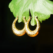 Vintage 14K Yellow Gold Crinkle Hoop Earrings, Puffed Gold Oval Hoops, Hammered Texturing, Lightweight, 585 Jewelry, 1 1/4 L