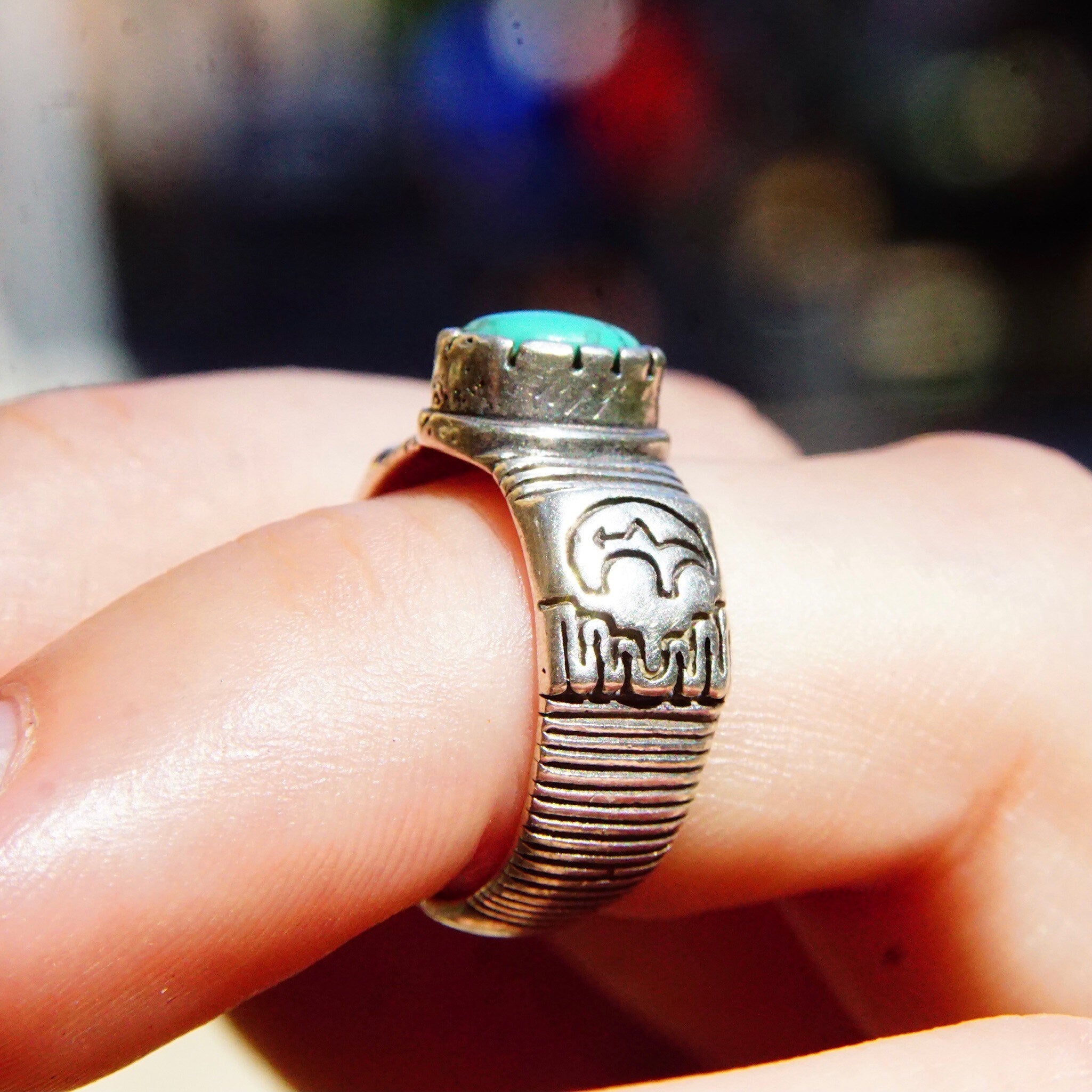 Vintage Sterling Silver Turquoise Ring, Textured Silver Ring With Engraved Bear Design, Green Turquoise Stone, Size 5 US