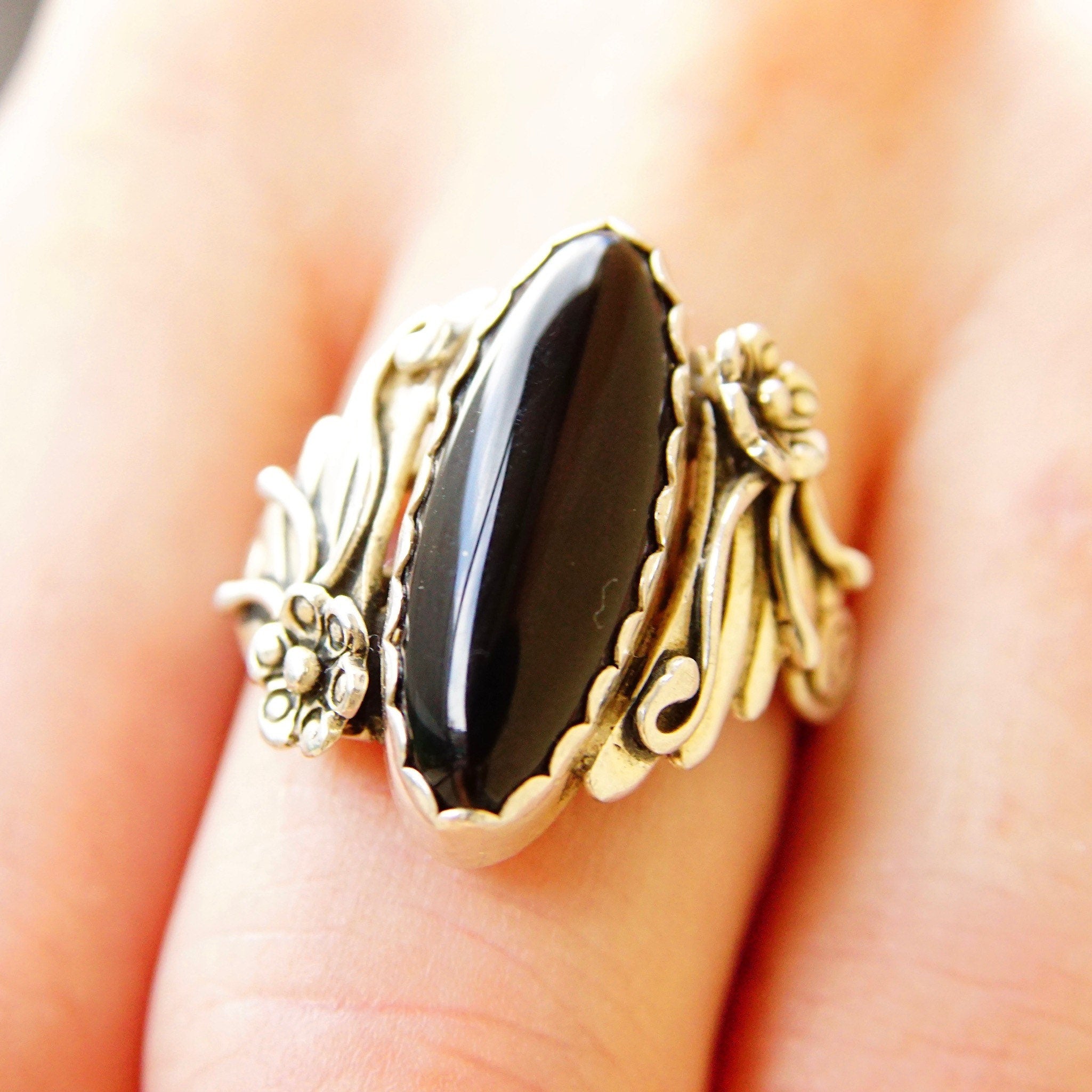 Vintage Hallmarked Navajo Sterling Silver Back Onyx Ring, RMJ Sterling, Floral Motifs, Ornate Silver Setting, Native American, Size 9 US