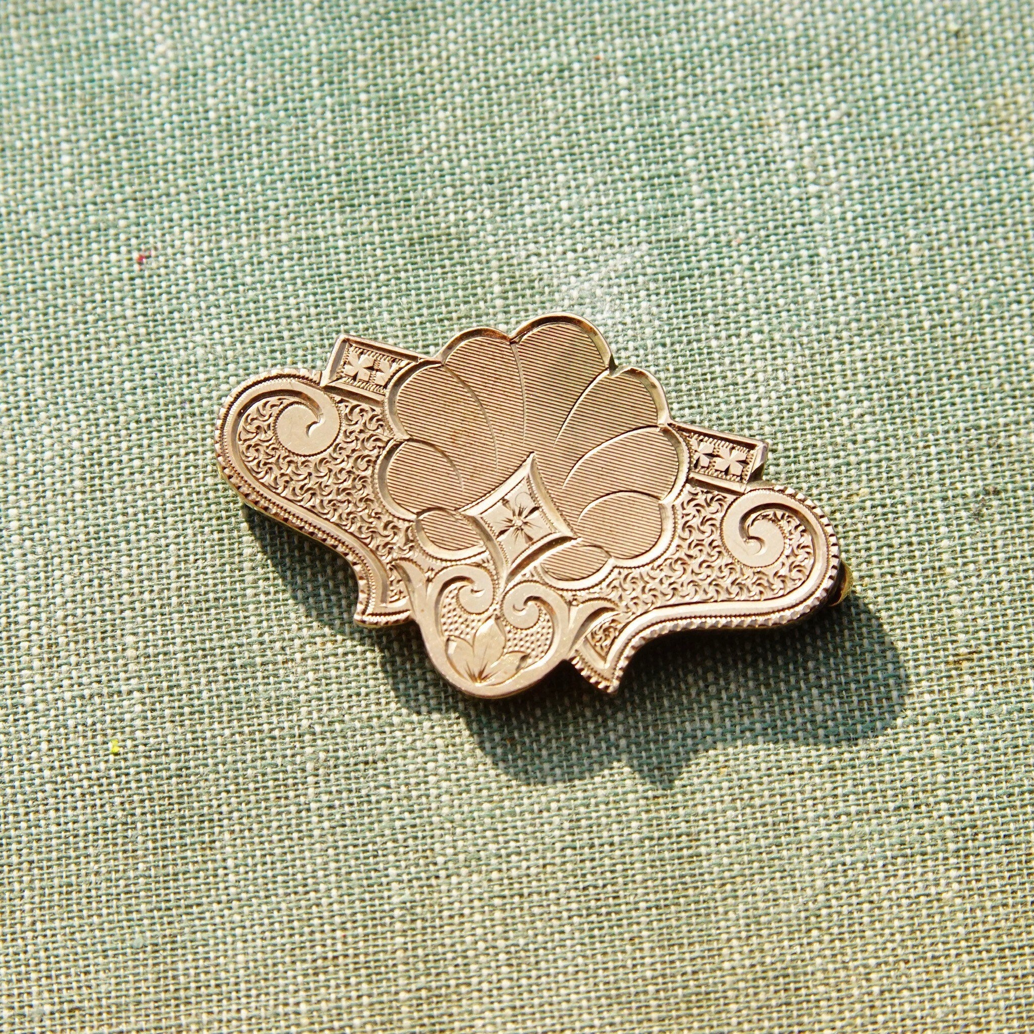 Victorian 10K Rose Gold Engraved Brooch/Pendant, Ornate Antique Gold Brooch, Art Nouveau Style, 1 1/2 L