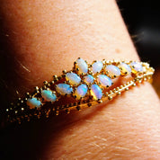 Vintage 14K Gold Opal Cluster Bracelet, Art Deco Opal Cuff, Small Yellow Gold Bangle With 13 Iridescent Opal Gemstones, Floral Design, 6 L