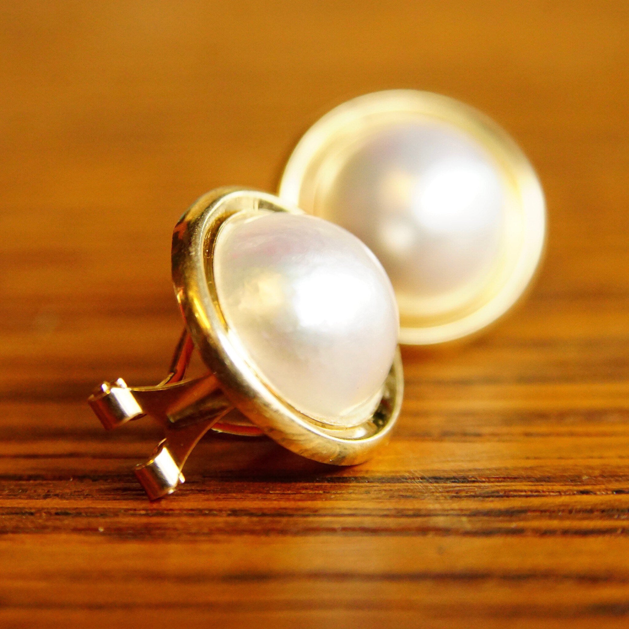 Vintage 14K Gold Pearl Leverback Stud Earrings, 13mm Cultured Pearl Earrings, Round Pearl Earrings, 3/4