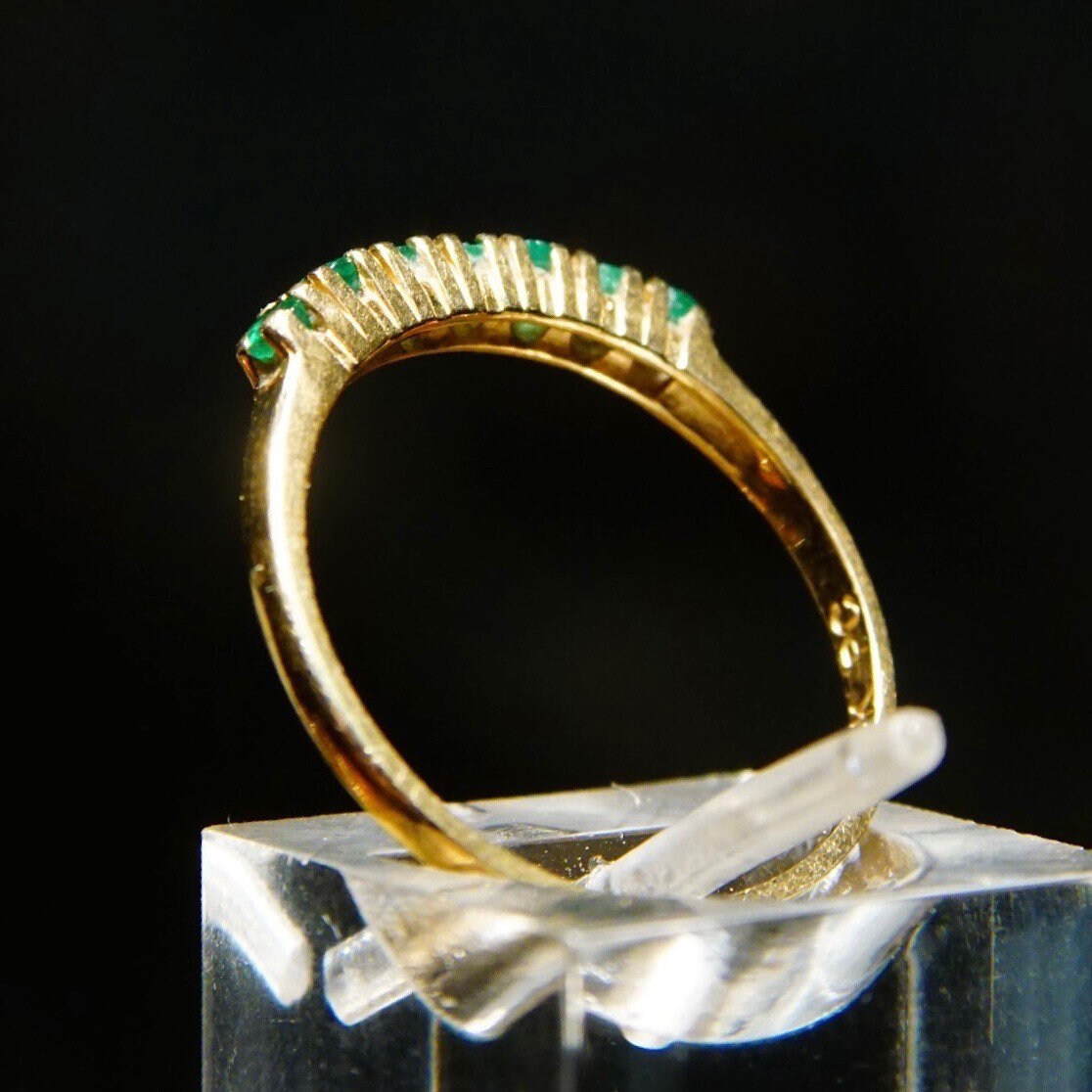 Vintage 14K Yellow Gold Emerald Half Eternity Ring, 7 Round-Cut Gemstones, Thin Gold Band, 585 Jewelry, Anniversary Ring, Size 7 1/4 US