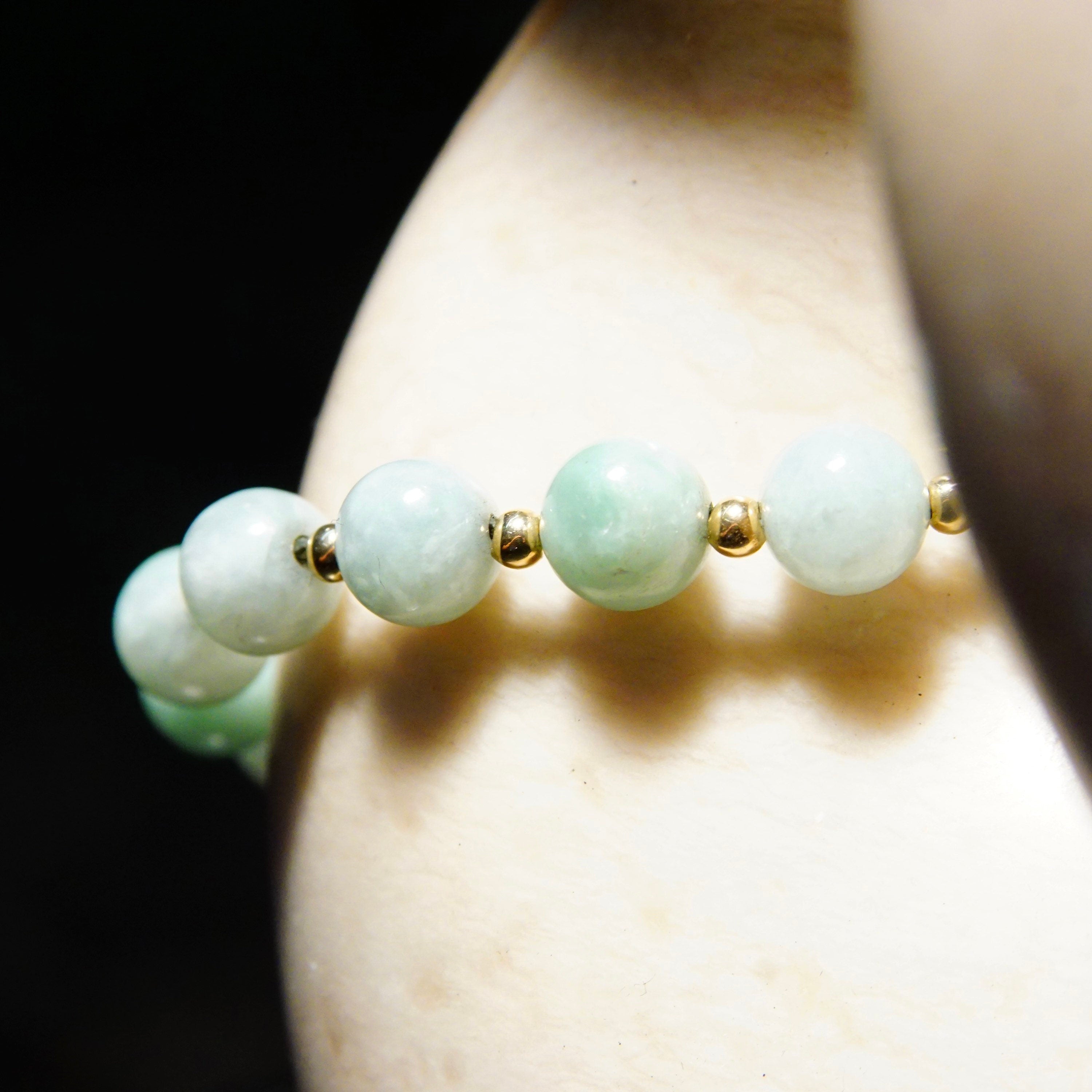 Vintage 14K Gold Jade Bead Bracelet, Light Green Jade, Single Strand, Yellow Gold Bead Spacers & Clasp, 585 Jewelry, 7 3/4 L
