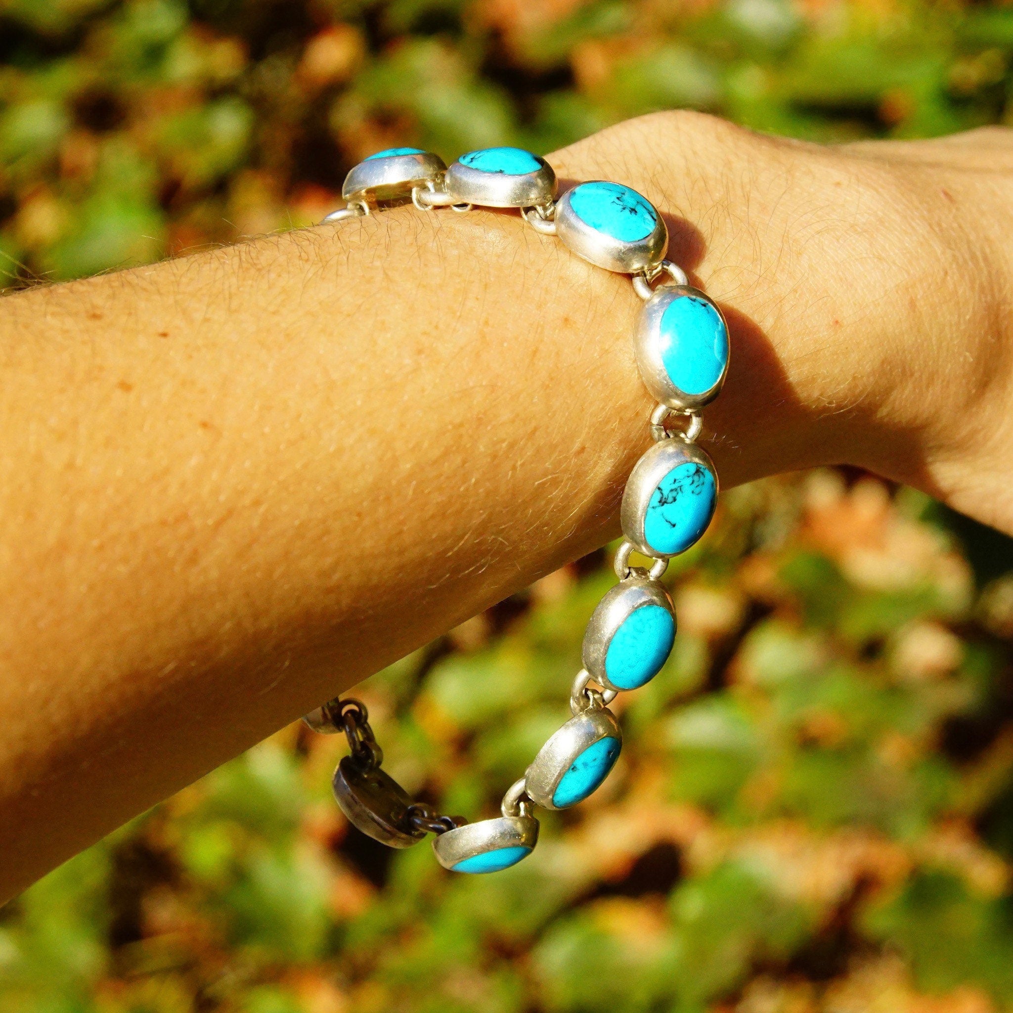 Vintage TAXCO Sterling Silver & Turquoise Link Bracelet, Mexico 925, 10 Turquoise Stones, Accent Curb Chain Links, Toggle Clasp, 9" L