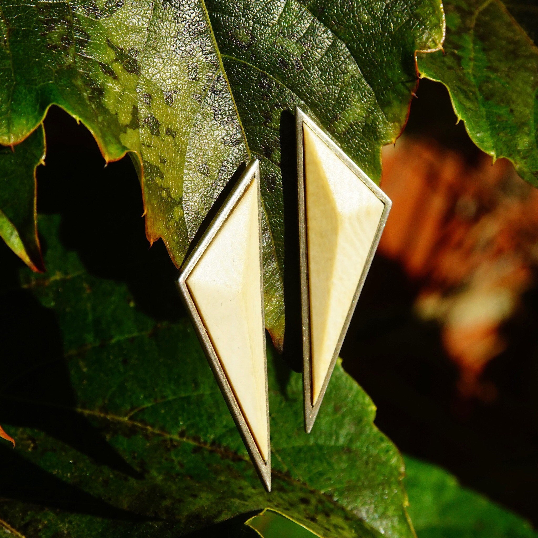 Vintage Sterling J Woolsey Modernist Bone Inlay Stud Earrings, Triangular Statement Earrings, Geometric Silver & Bone Studs, 2 1/8 L