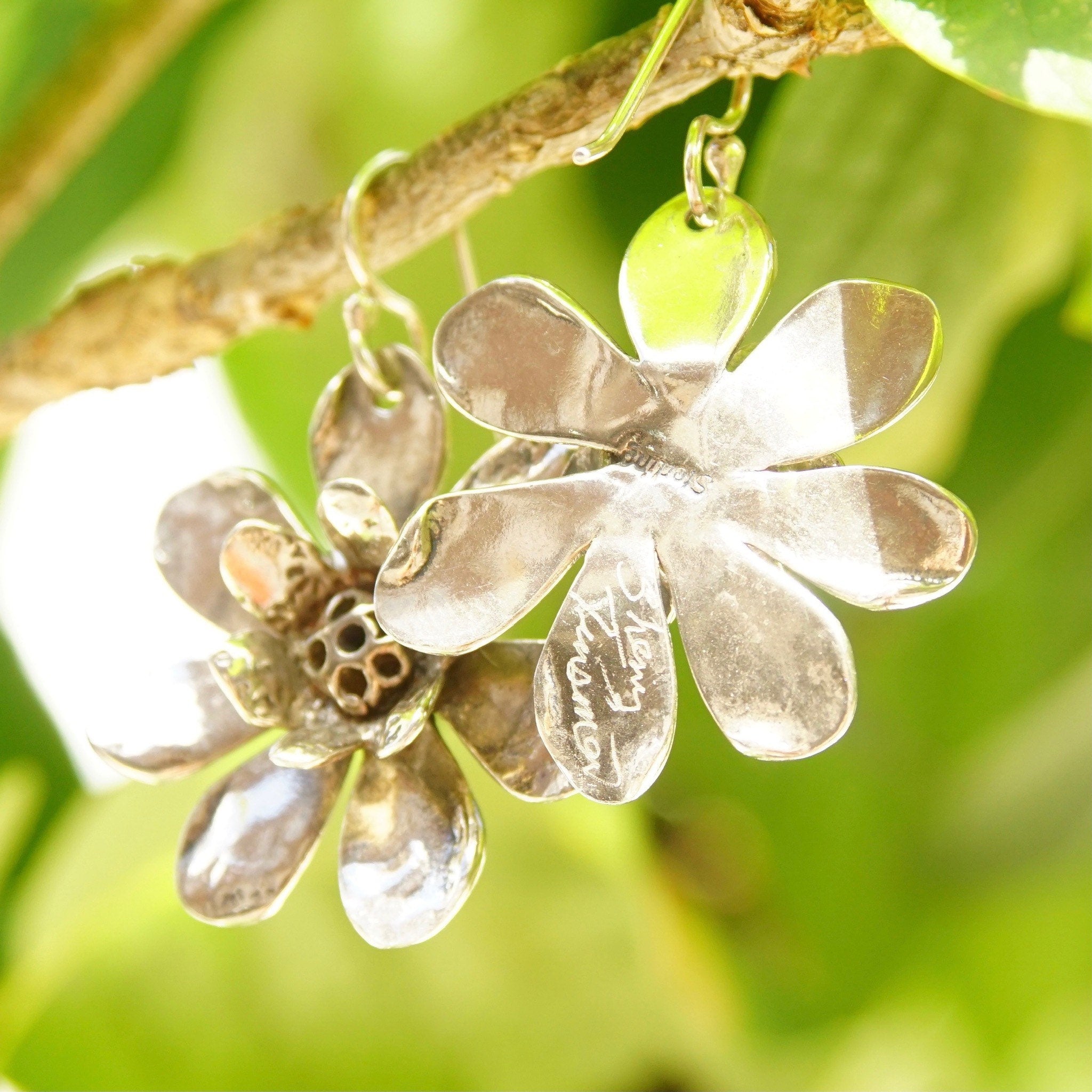 Vintage Signed Sherry Tinsman Sterling Silver Flower Earrings, Silver Daisy Dangle Earrings, Oxidized Details, 925 Jewelry, 1 5/8" L