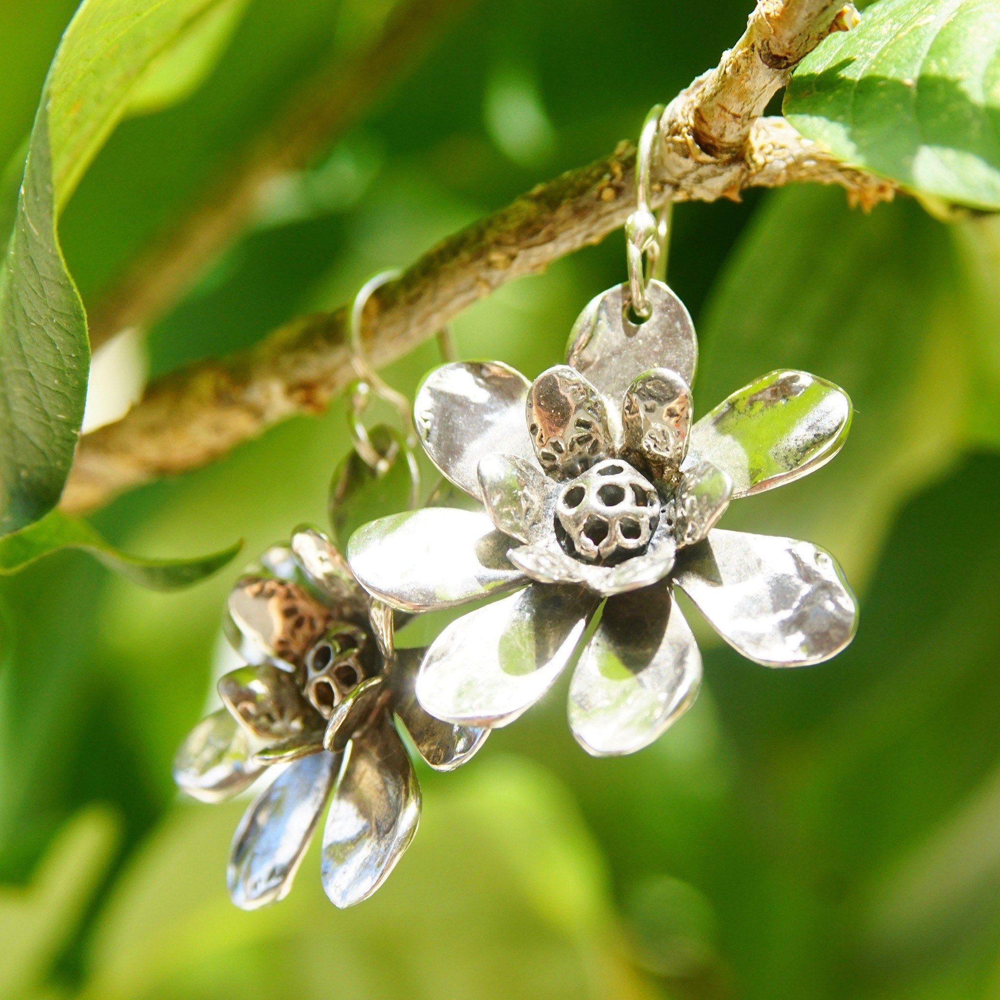 Vintage Signed Sherry Tinsman Sterling Silver Flower Earrings, Silver Daisy Dangle Earrings, Oxidized Details, 925 Jewelry, 1 5/8" L