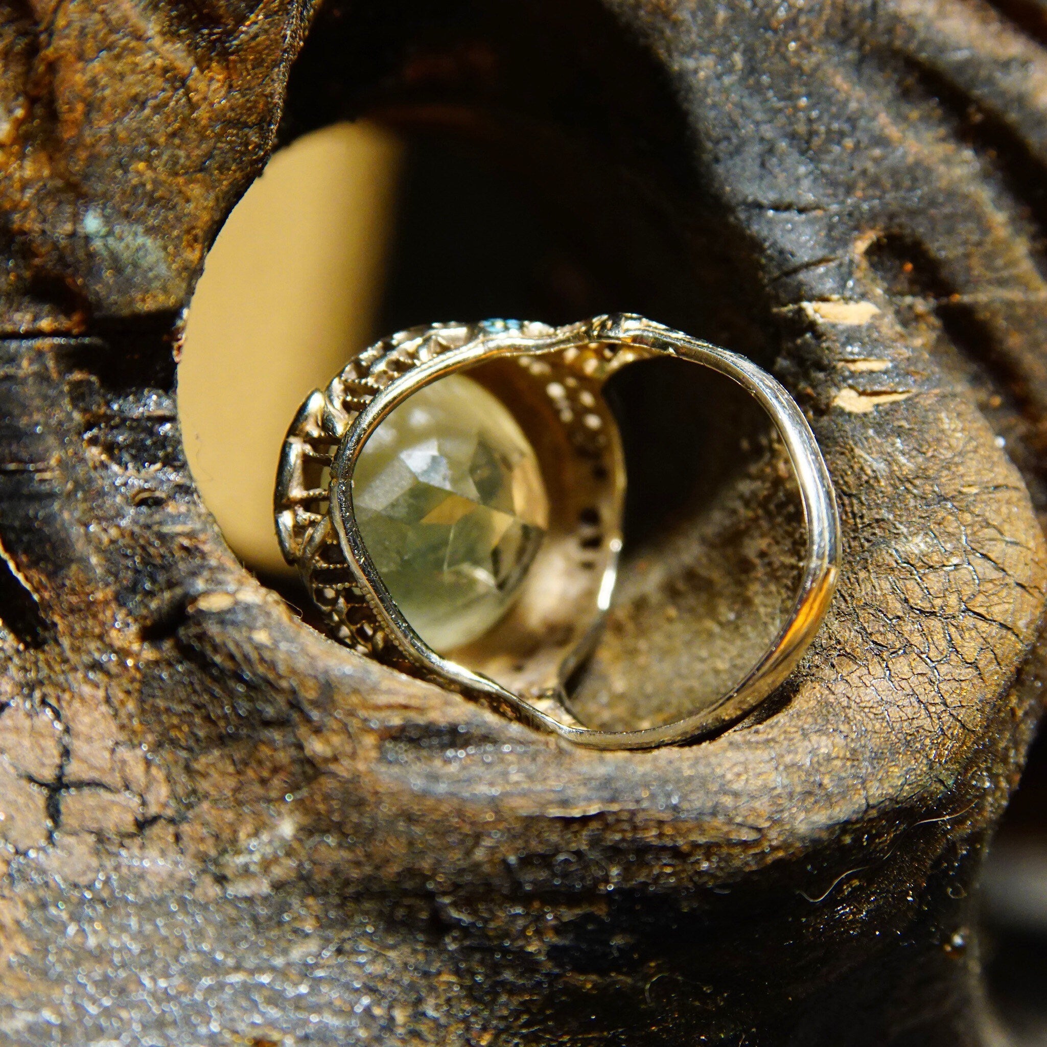 Antique Art Deco 14K White Gold Filigree Enamel Peridot Ring, Faceted Light Green Gemstone, Blue Enamel Flower Details, 585 Ring, Size 5 US