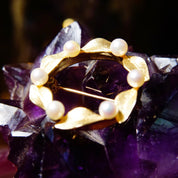 Vintage 14K Yellow Gold Leaf & Pearl Circle Pin, 4mm Cultured Pearls, Engraved Gold Leaves, 1 1/4