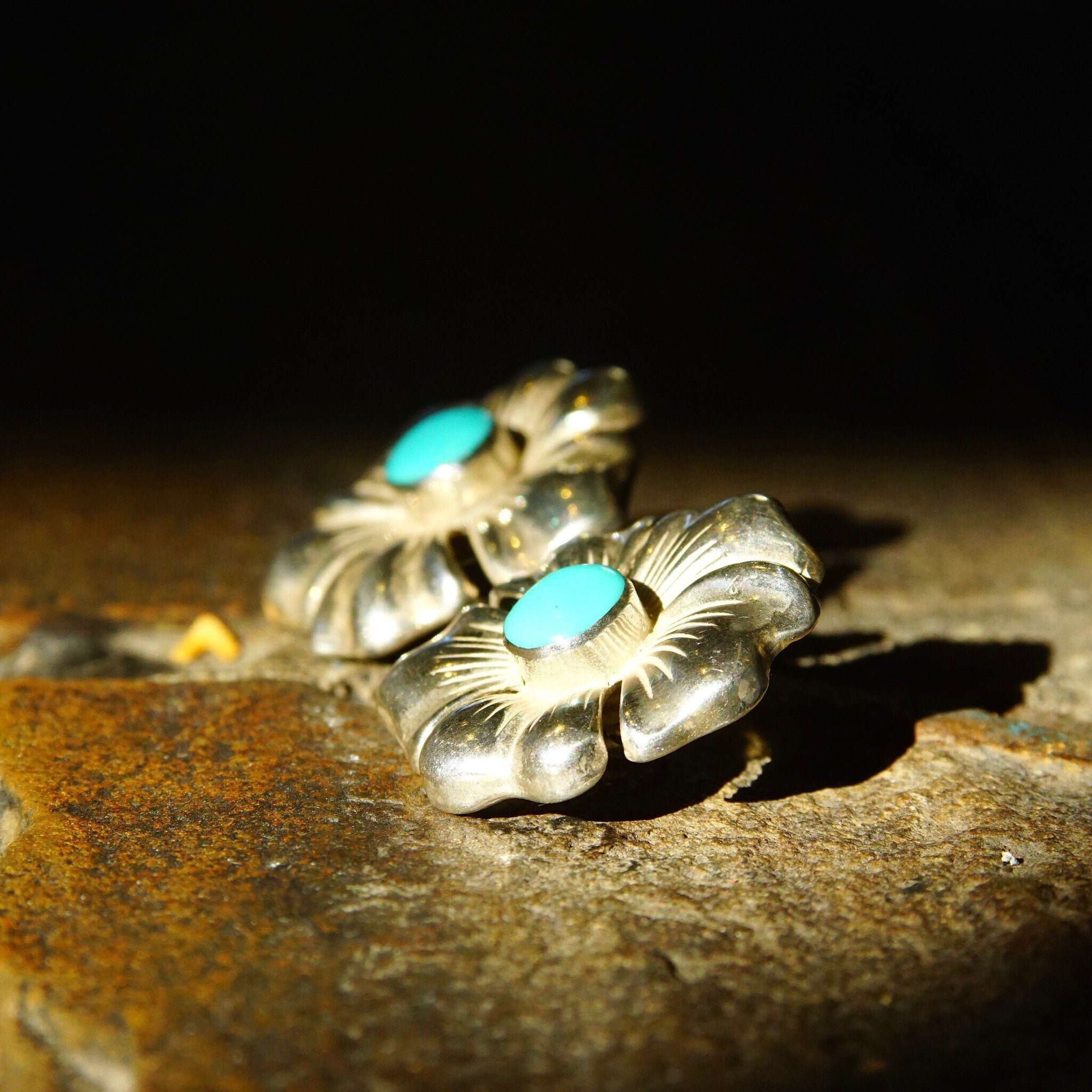 Vintage Sterling Silver Turquoise Bead Posy Flower Stud Earrings, Puffed Silver Petals, 8mm Glossy Blue Turquoise Stone, 1 1/8" L