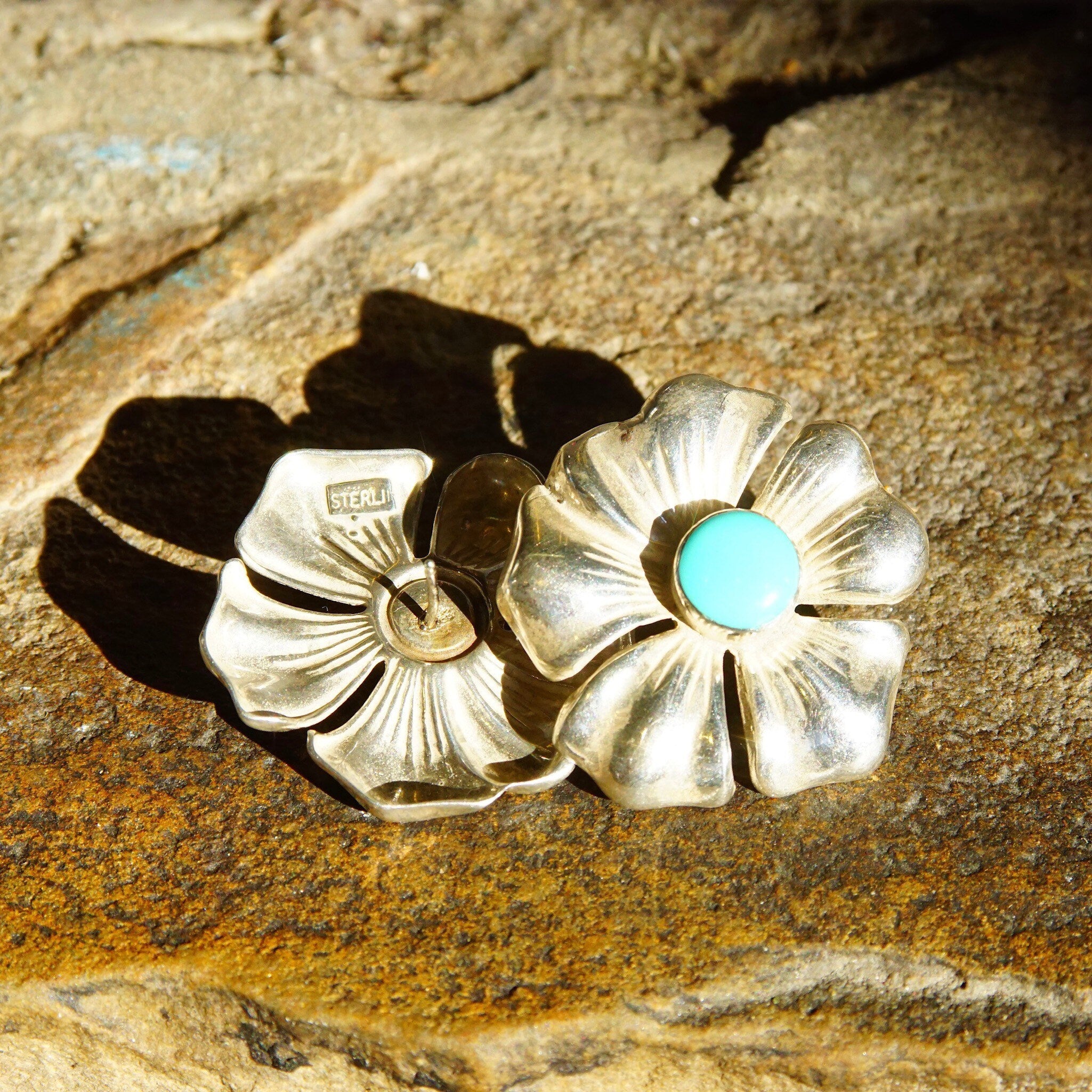 Vintage Sterling Silver Turquoise Bead Posy Flower Stud Earrings, Puffed Silver Petals, 8mm Glossy Blue Turquoise Stone, 1 1/8" L