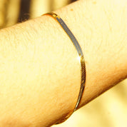 Vintage Italian 14K Yellow Gold Herringbone Bracelet, 3mm Flat Herringbone Chain, Minimalist Solid Gold Bracelet, 585 Jewelry, 7 1/8 Long