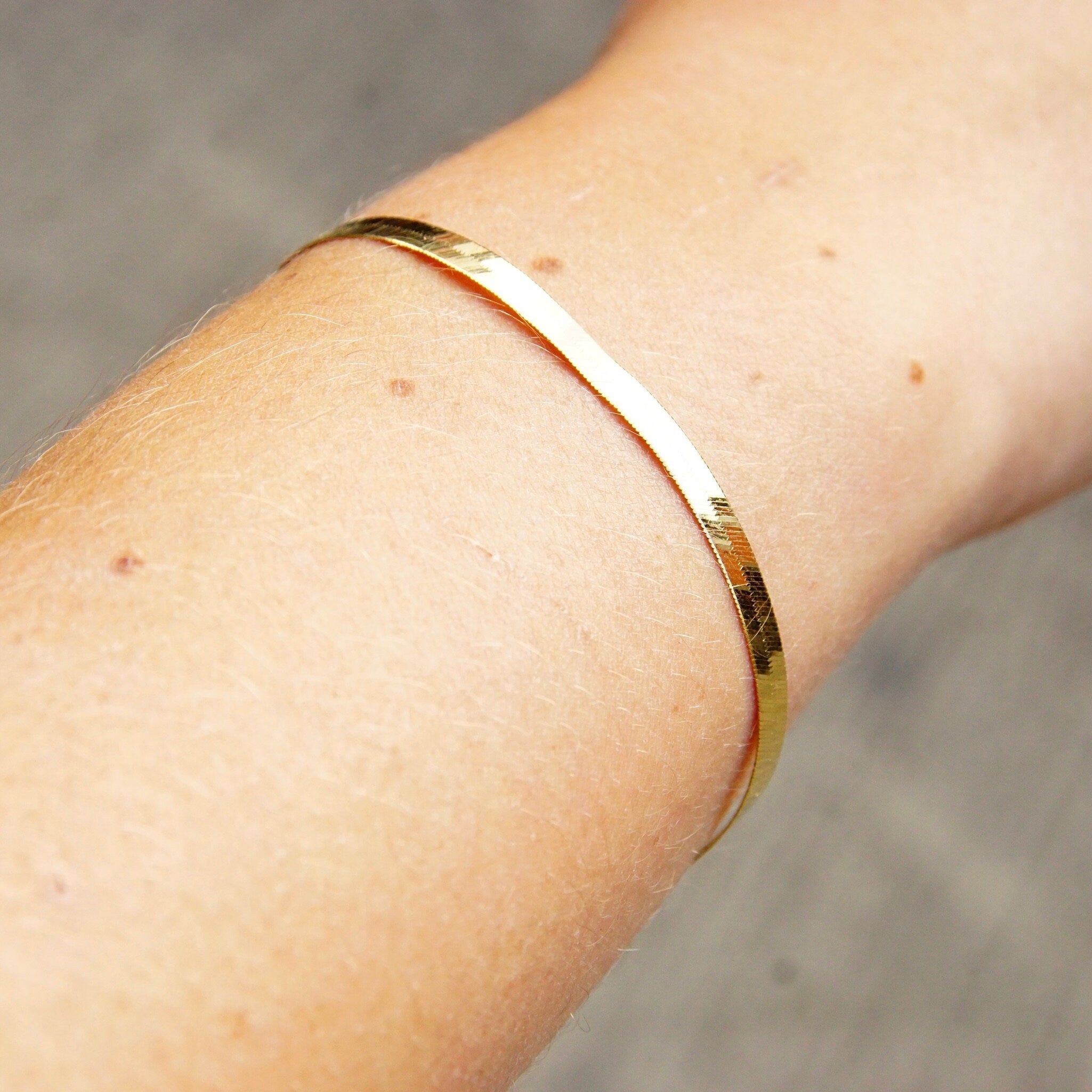 Vintage 14K Yellow Gold Herringbone Bracelet, 4mm Flat Herringbone Chain, Minimalist Solid Gold Bracelet, Unisex, 585 Jewelry, 7 1/8 Long