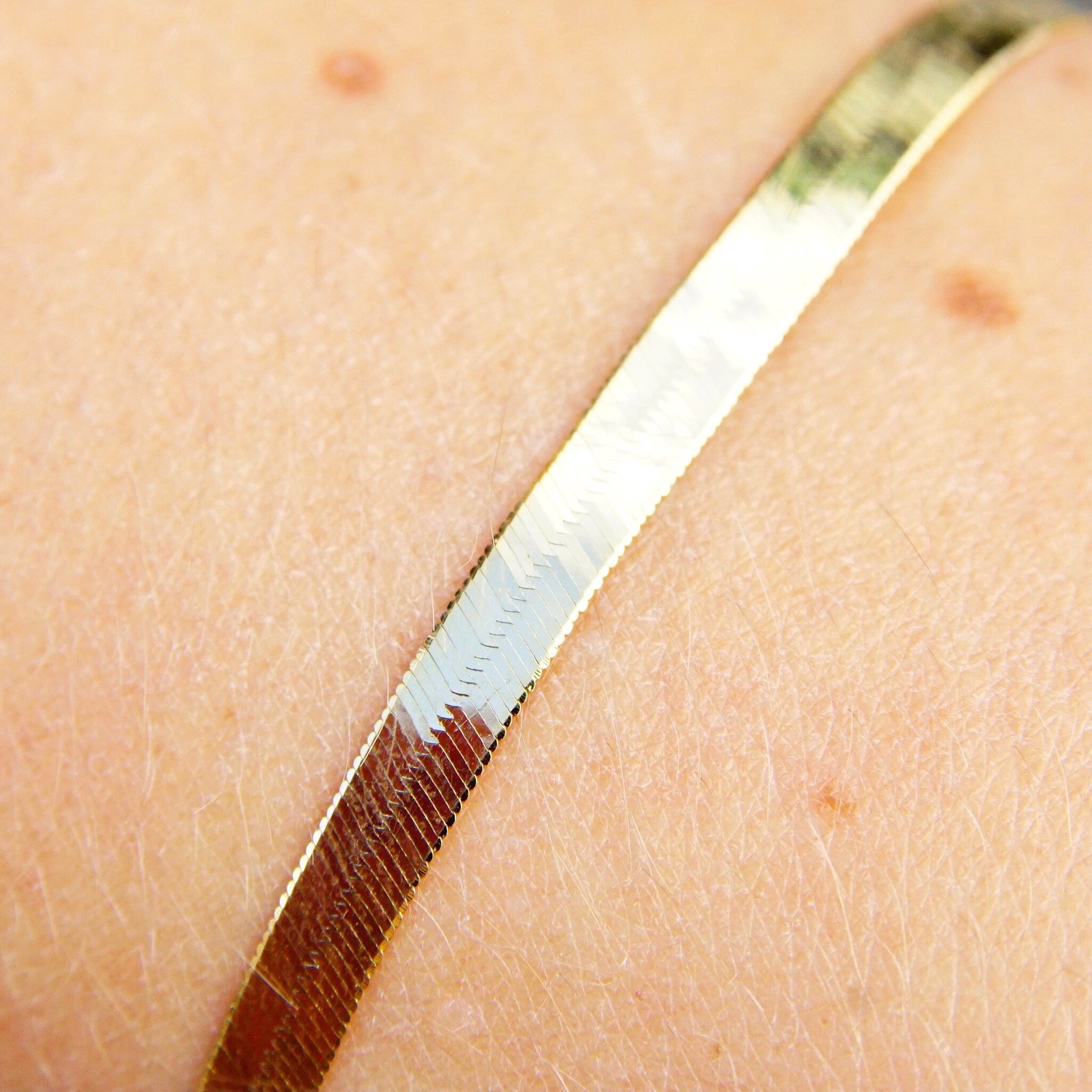 Vintage 14K Yellow Gold Herringbone Bracelet, 4mm Flat Herringbone Chain, Minimalist Solid Gold Bracelet, Unisex, 585 Jewelry, 7 1/8 Long