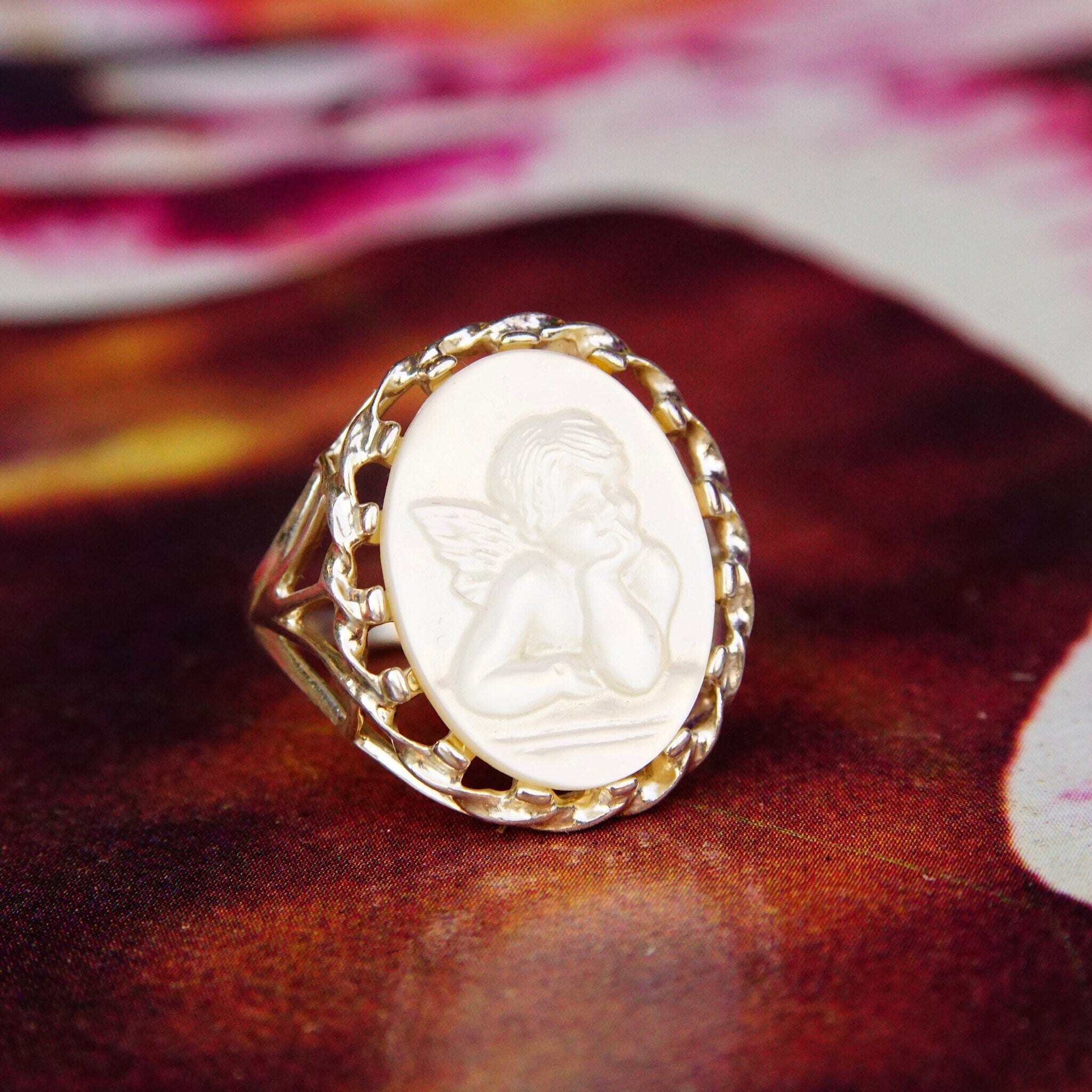 Vintage Sterling Silver Mother Of Pearl Cherub Cameo Ring, Classic Relief Carving Of Iridescent White Shell, Baby Cupid, Size 10 1/2 US