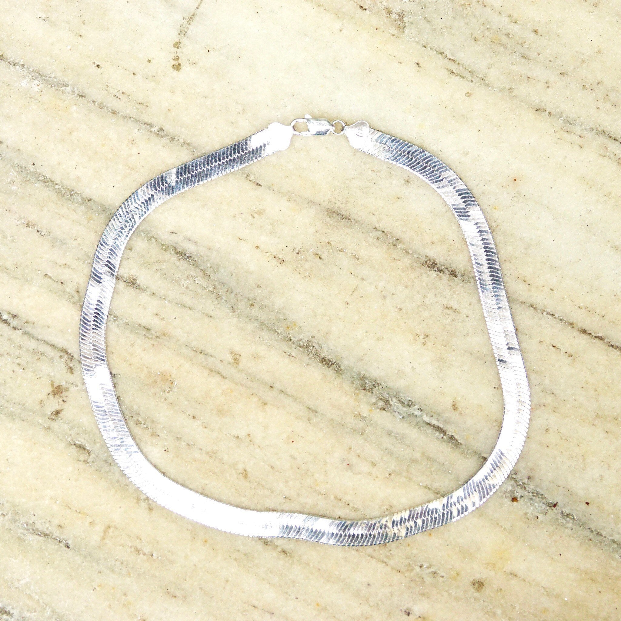 Vintage Milor 925 Italy Herringbone Collar Necklace, 10mm Flat Sterling Silver Herringbone Chain, Hammered Texture On Reverse Side, 18 Long