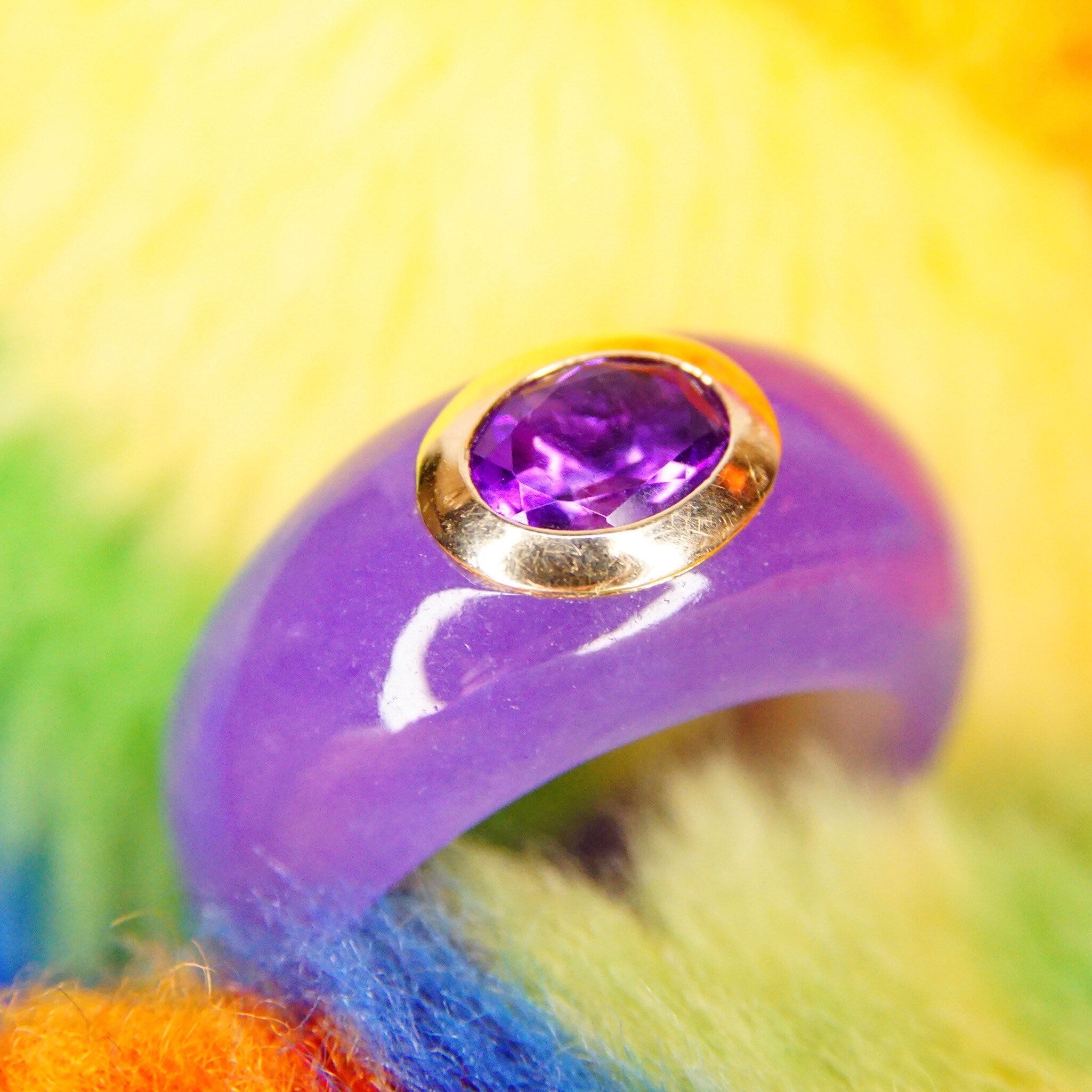 Vintage 14K Lavender Jadeite Jade Amethyst Ring, Purple Gemstone Dome Ring With Yellow Gold Setting, Jade Tube Ring, Size 10 US