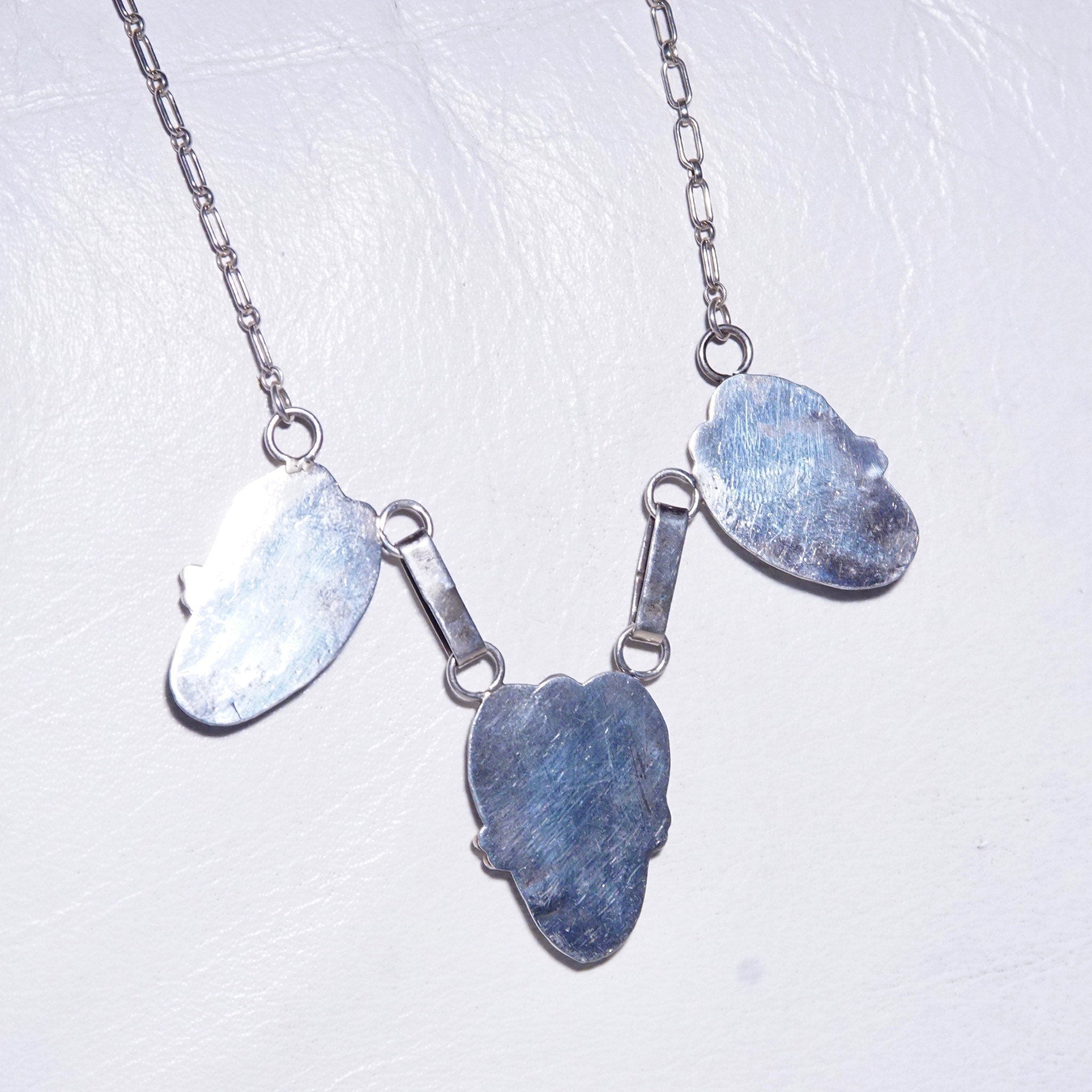 Vintage Native American Sterling Silver Lapis Lazuli Pendant Necklace, 3-Stone Pendant, Engraved Leaf Settings, Oval Link Chain, 20 3/4" L
