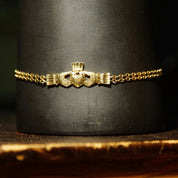 Antique Aurafin 14K Yellow Gold Claddagh Bracelet, 2-Row Link Chain, Diamond Cut Irish Claddagh Symbol, 585 Promise Bracelet, 7 3/8" L