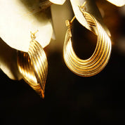 Vintage Modernist 14K Gold Twist Oval Hoop Earrings, Spiraled Yellow Gold Hoops, Layered Gold Wire, Hinged Post Top, 585 Jewelry, 1" L