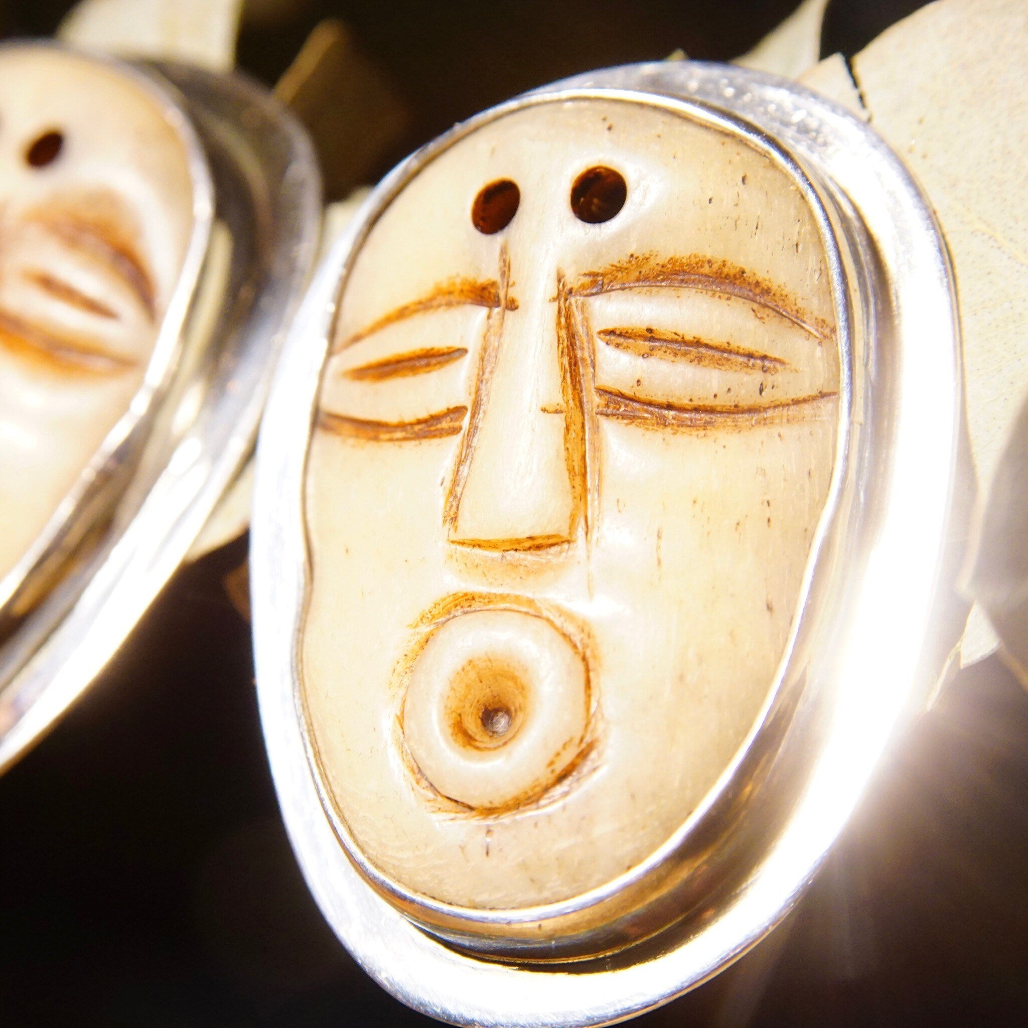 Vintage Echo Of The Dreamer Sterling Silver Carved Bone Face Clip On Earrings, Stylized Face Figural Design, Unique 925 Earrings, 1 5/8" L