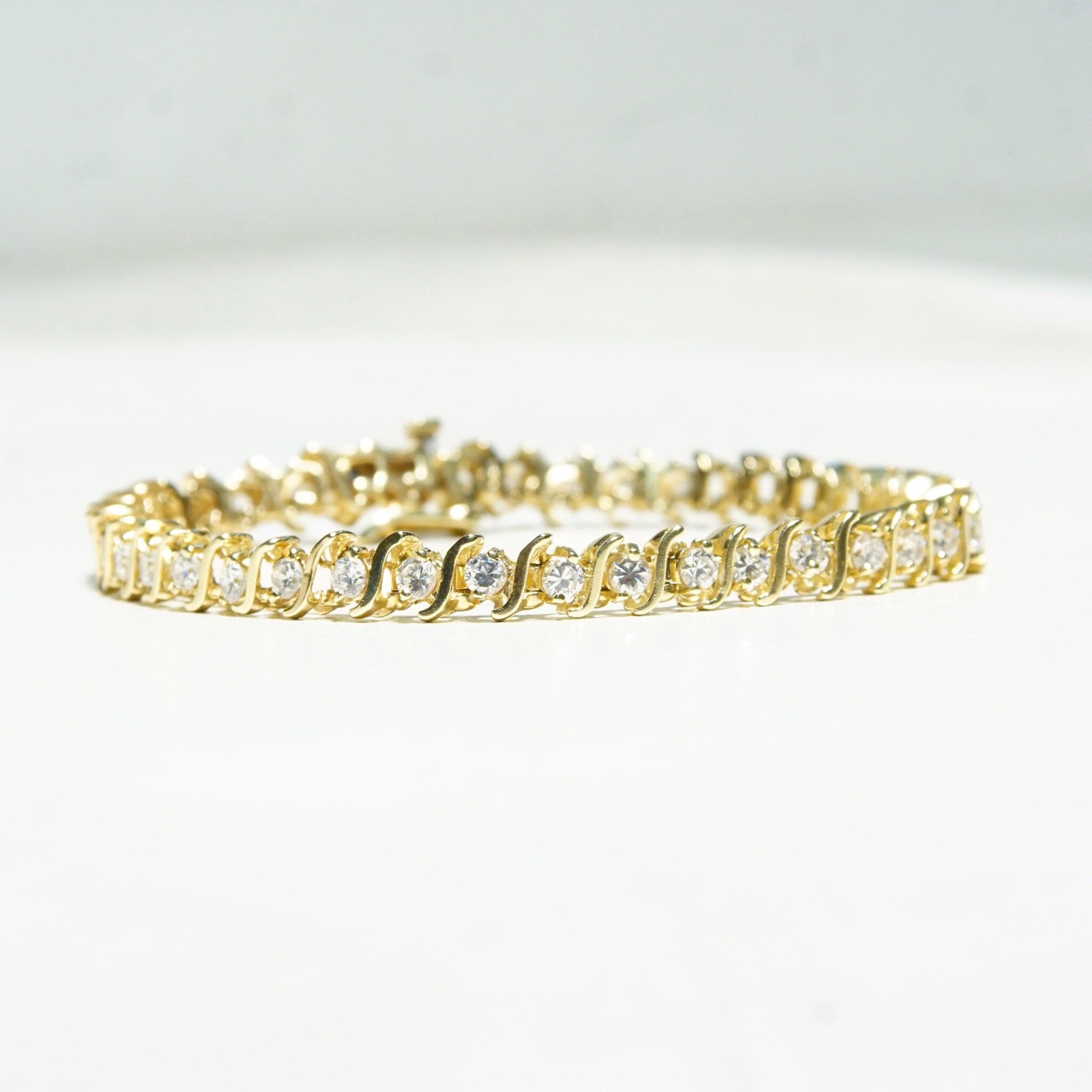 Vintage 14K Gold Diamond 'S' Tennis Bracelet, 40 Brilliant Diamonds, 5 TCW, Accent Gold Link Design, Elegant Diamond Bracelet, 7 1/2" L