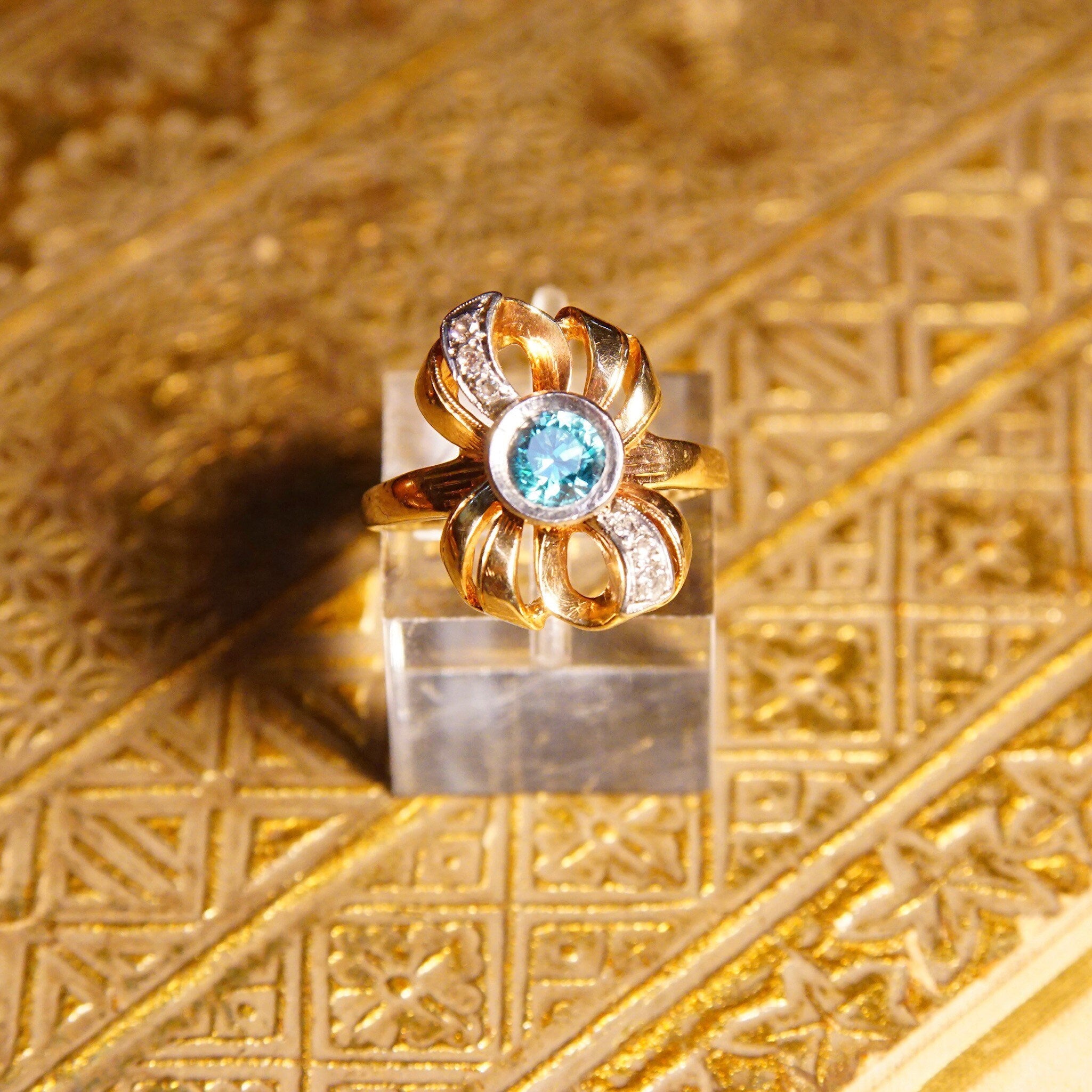 Antique 10K Gold Blue Topaz Diamond Bow Ring, JR Woods & Sons, Brilliant Blue Gemstone, Ribbon Setting, White Gold Accents, Size 6 3/4 US