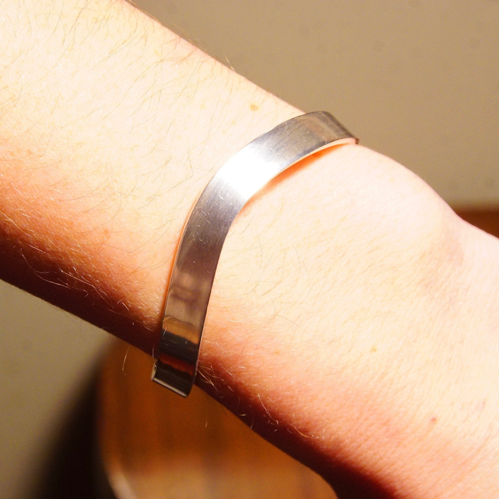 Vintage Modernist Sterling Silver Chevron Cuff Bracelet, Sleek Minimalist Cuff, 925 Mexico, 8mm Wide Adjustable Cuff, 5 1/2" L