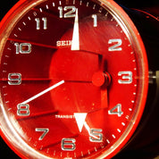 Very Rare Limited Edition SEIKO TTZ114 Red Mantel Clock, White Swivel Base, MCM, 1960's Space Age, Made In Japan, 1.5 V Battery,